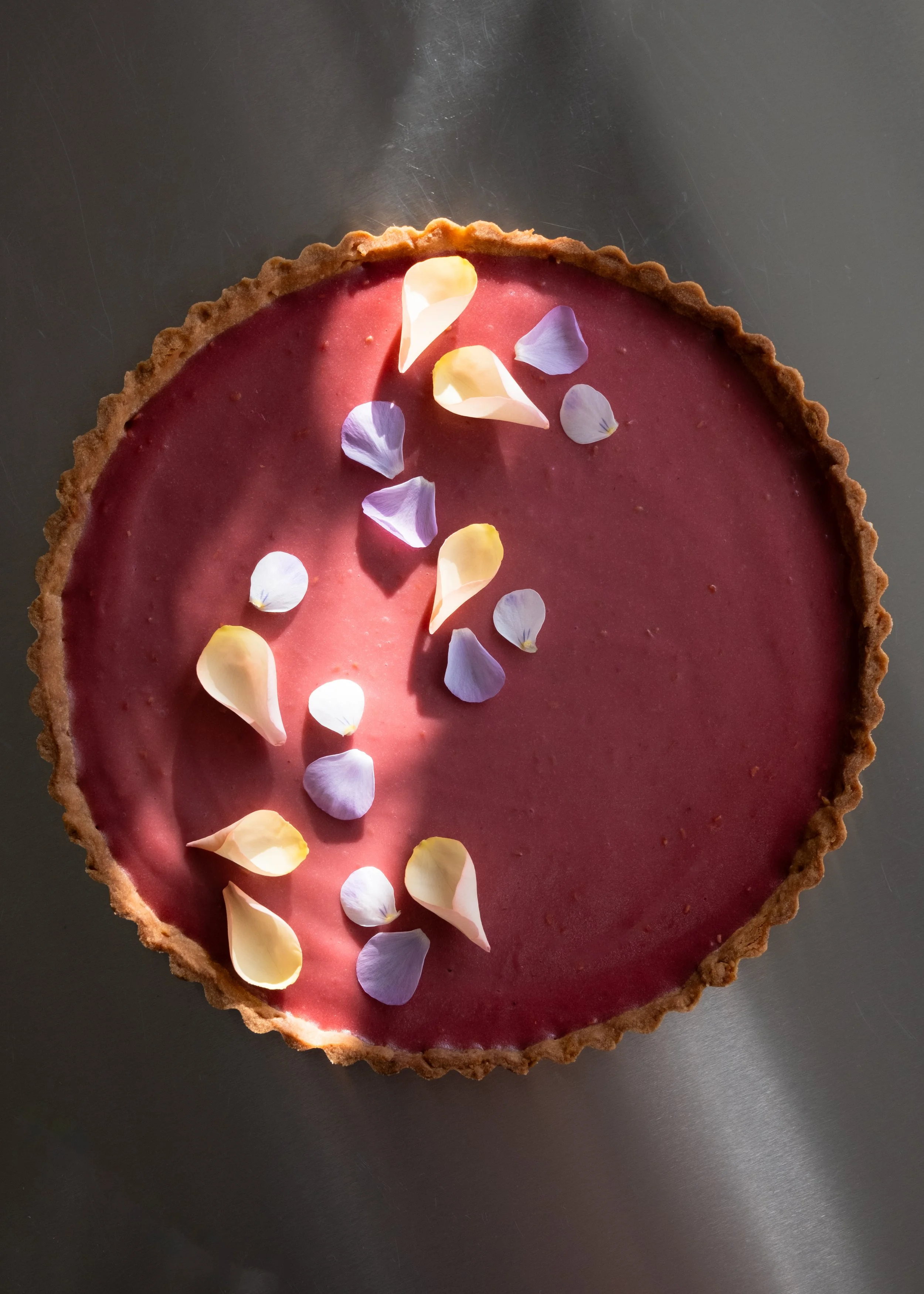 Hindbærtærte med hindbærcurd og sprød mørdej