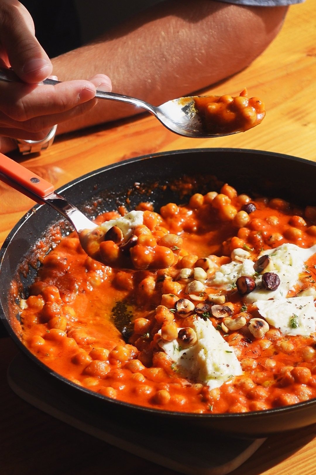 Kik rter I Cremet Tomatsovs Med Mozzarella Og Hasseln dder Another 
