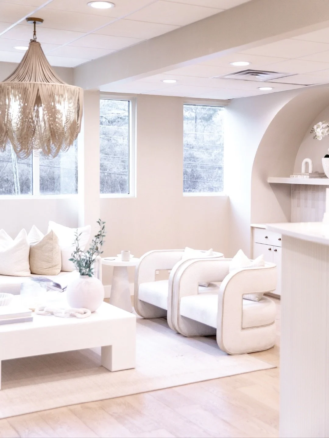 You asked and we answered. 

Curious what to expect during a BioRePeel? Swipe right at we break down what do expect before, during and after the service.

One of our favorite services, it is amazing for any skin type and addresses a vast array of ski