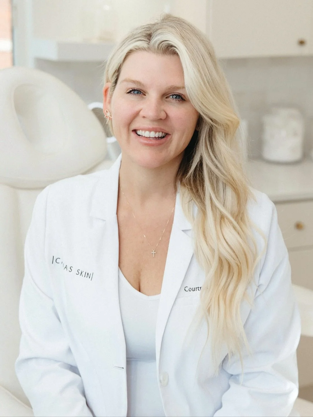 Still on the fence about booking your BBL Hero and Moxi treatment? 

We understand. Swipe right for what to expect before, during and after service. 

Ready to schedule your appointment? 

💬 Comment &ldquo;BOOK&rdquo; for a quick link to schedule.