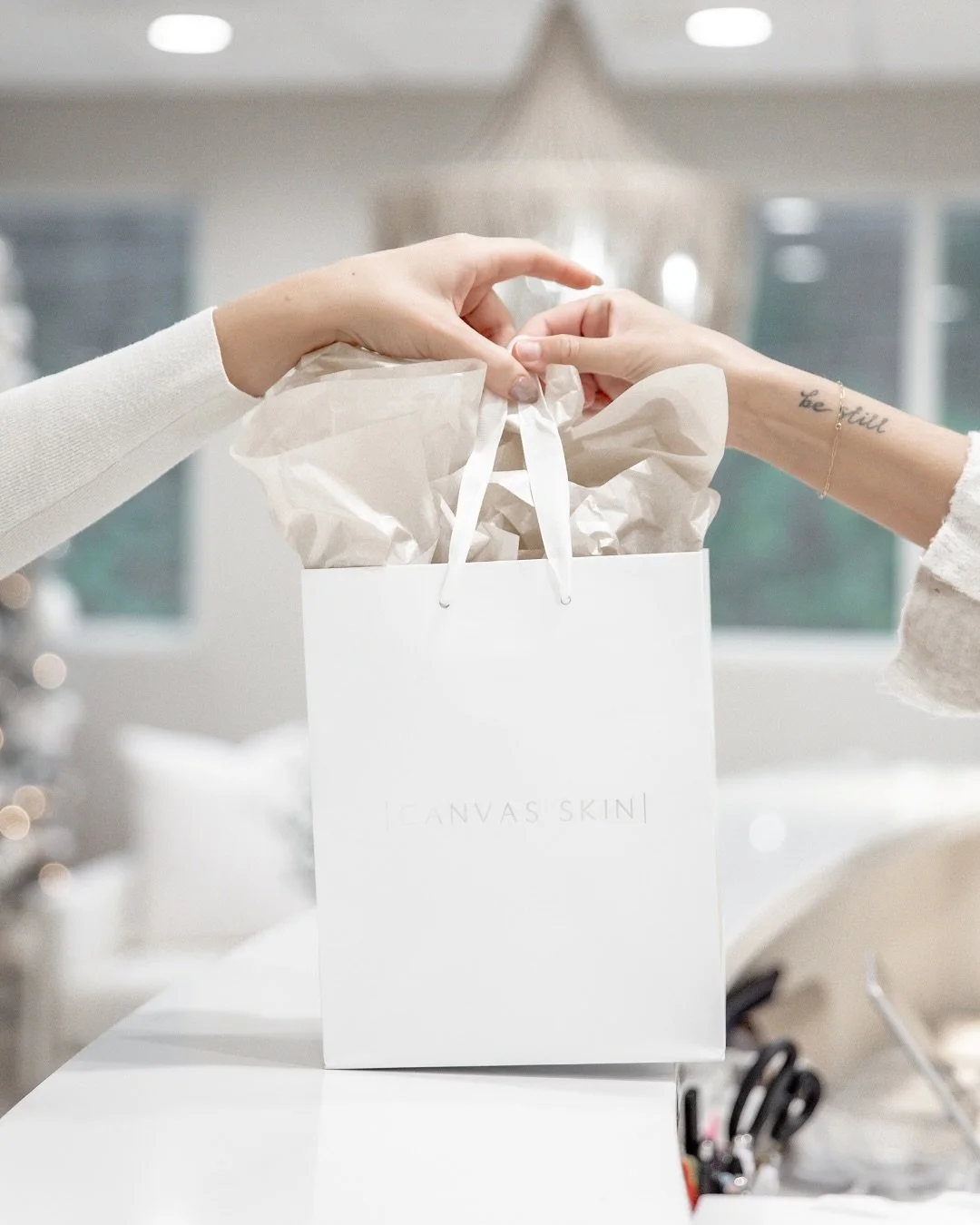 The gift you cannot go wrong with.

Our Canvas Essential Holiday Skincare Box is curated with our best-selling winter must-haves for effortless, everyday glow. 🎁✨

Perfect for anyone on your list (including you).

#CanvasSkin #CleanSkincare #Skincar