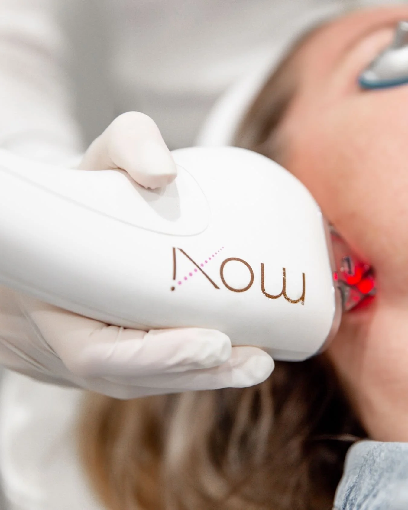 🎄Day 4 of our 12 Days of Christmas &mdash; Moxi + BBL

Give the gift of hydrated, renewed skin &mdash; or treat yourself to the ultimate holiday reset.
 ✨Moxi + BBL is the glow-perfecting duo that targets discoloration, brightens, and gently resurfa