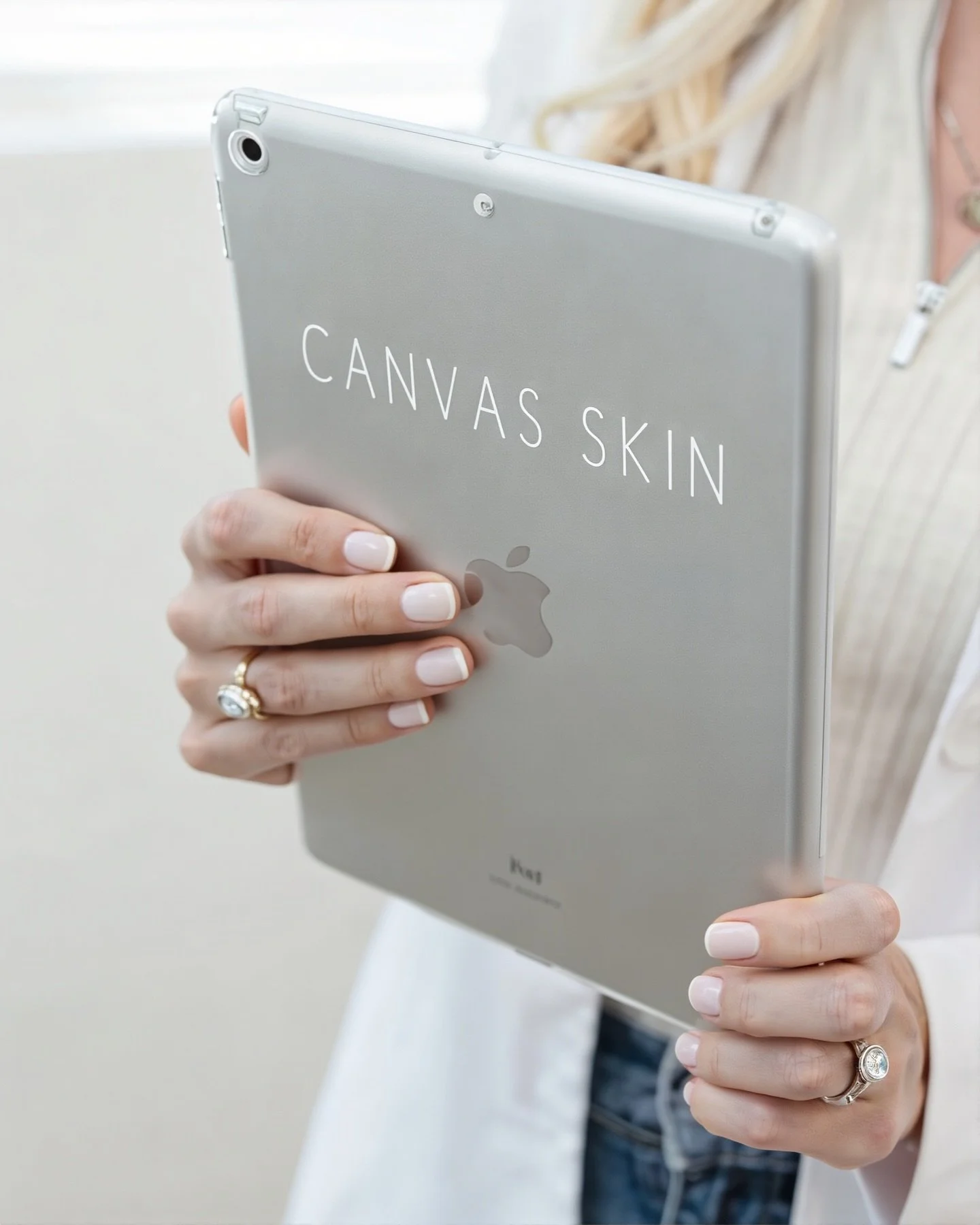 🤍Wrapping up another full (and wonderful) week here at Canvas Skin 

With a potential winter storm headed our way, we&rsquo;ve decided to close the office on Monday out of an abundance of caution&mdash;for both our patients and our team.

💬 While w