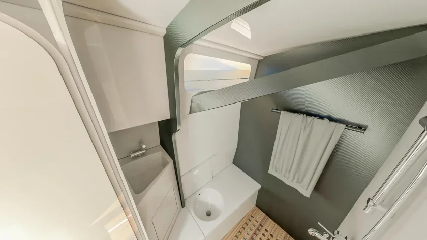 Seafoiler interior 3-f164d888.webp