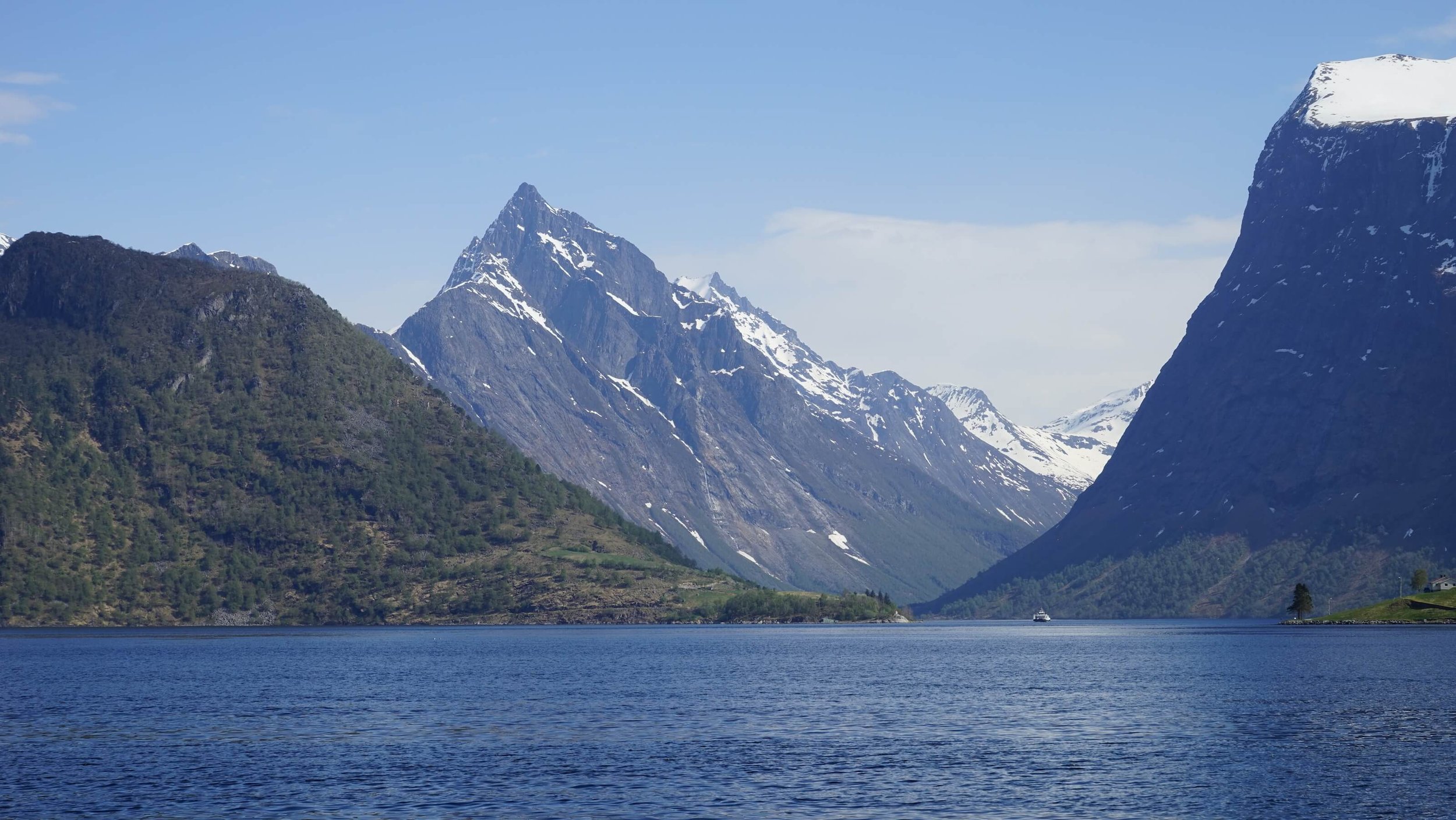 Hjørundfjorden / Eirik Vaage