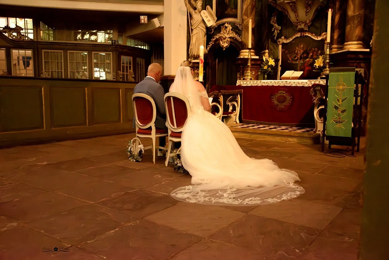Hochzeitsfotograf Wedel, Fotograf an der Elbe, Pinneberg Kirche Hochzeit, Isabell Fripon Fotografie.jpg