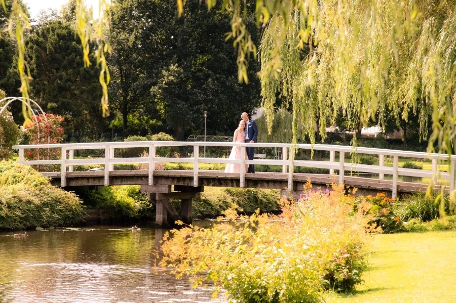 Hochzeitsfotografin Uetersen, Isabell Fripon Fotografie, der Rosenstadt-Fotos zur Hochzeit