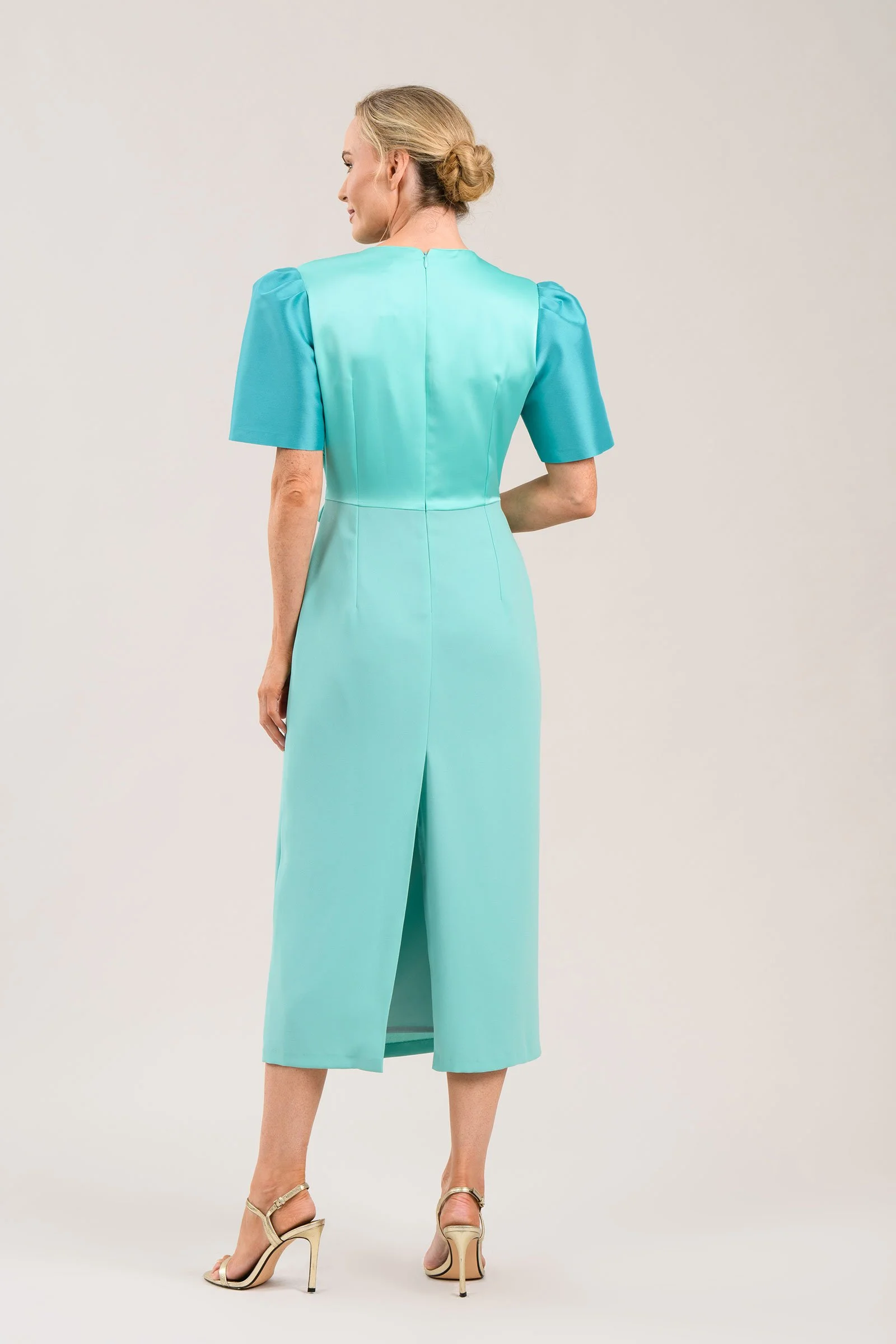 Mermaid-Aqua-Dress-€324.jpg