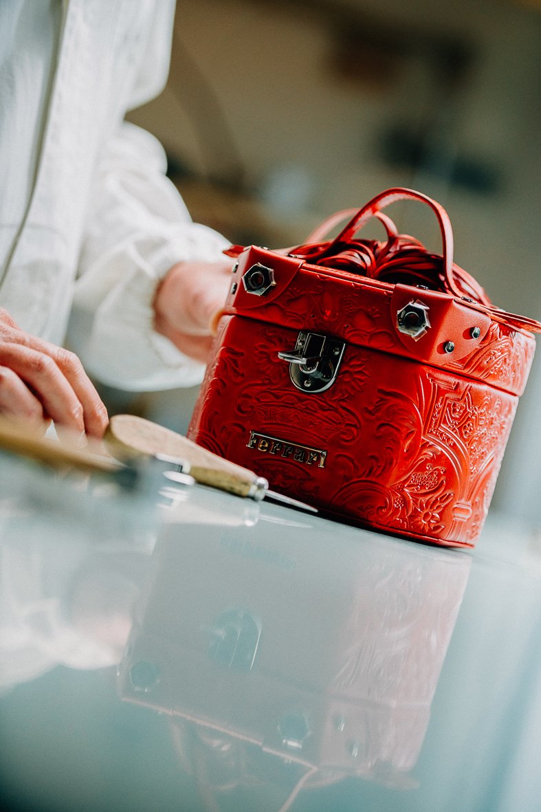Ferrari-nello-toolbag-luca-orsi-photography.jpg