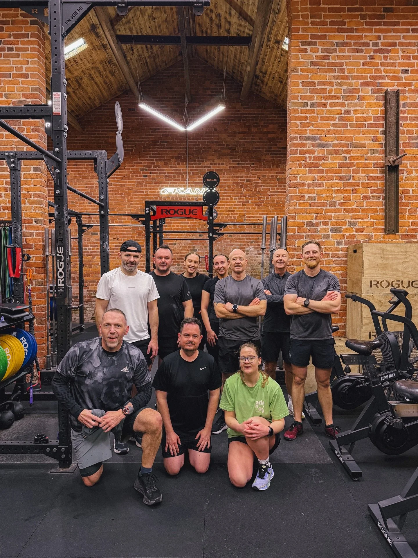 Saturday Sendz! ⛽️

Our 8am Team Training &amp; 9am Compete classes this past weekend were a blast! (As always 😬). Our Team Training squad took on multiple AMRAP&rsquo;s of 6-12 minutes across the ergs, running &amp; DB movements whilst our Compete 