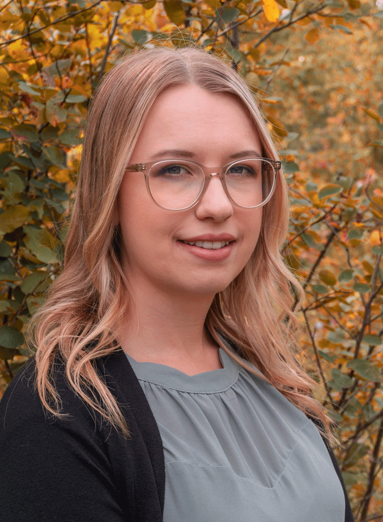 Breanna Bolo, LMSW, mental health therapist at Caught Dreamin’ Therapy