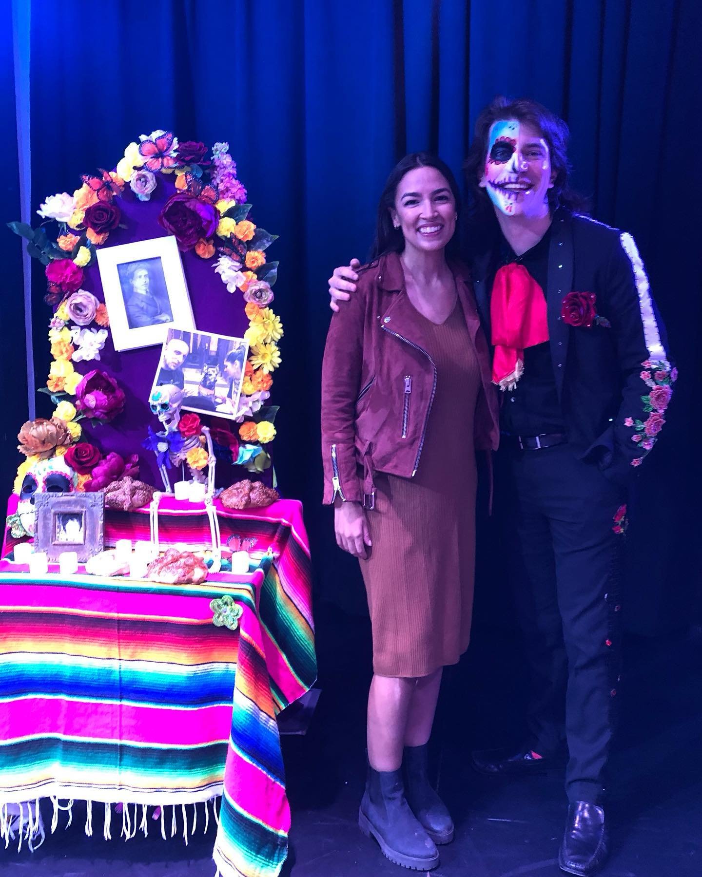 Talking to @aoc when she came to our concert was an inspiration! So happily grateful for her support! 

This is a deeply personal project through which I have further explored my Mexican-American heritage through the diverse Mexican classical and fol