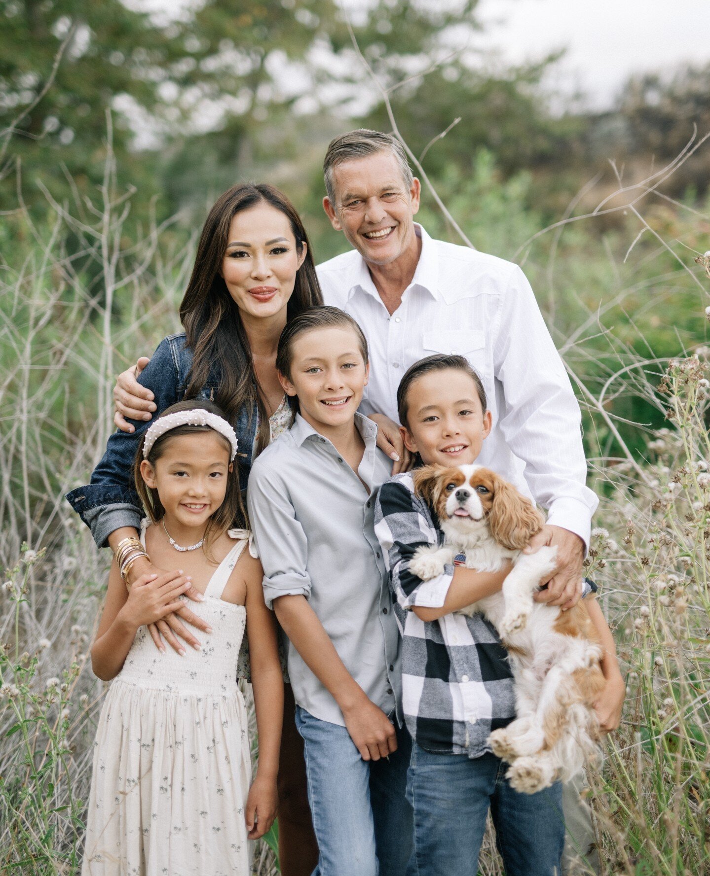 Happy Saturday!! ⁠
⁠
Fall sessions are in full swing!! I have a FOUR sessions left before the end of my season. If you are interested in booking a session with me, please don't wait to reach out!⁠