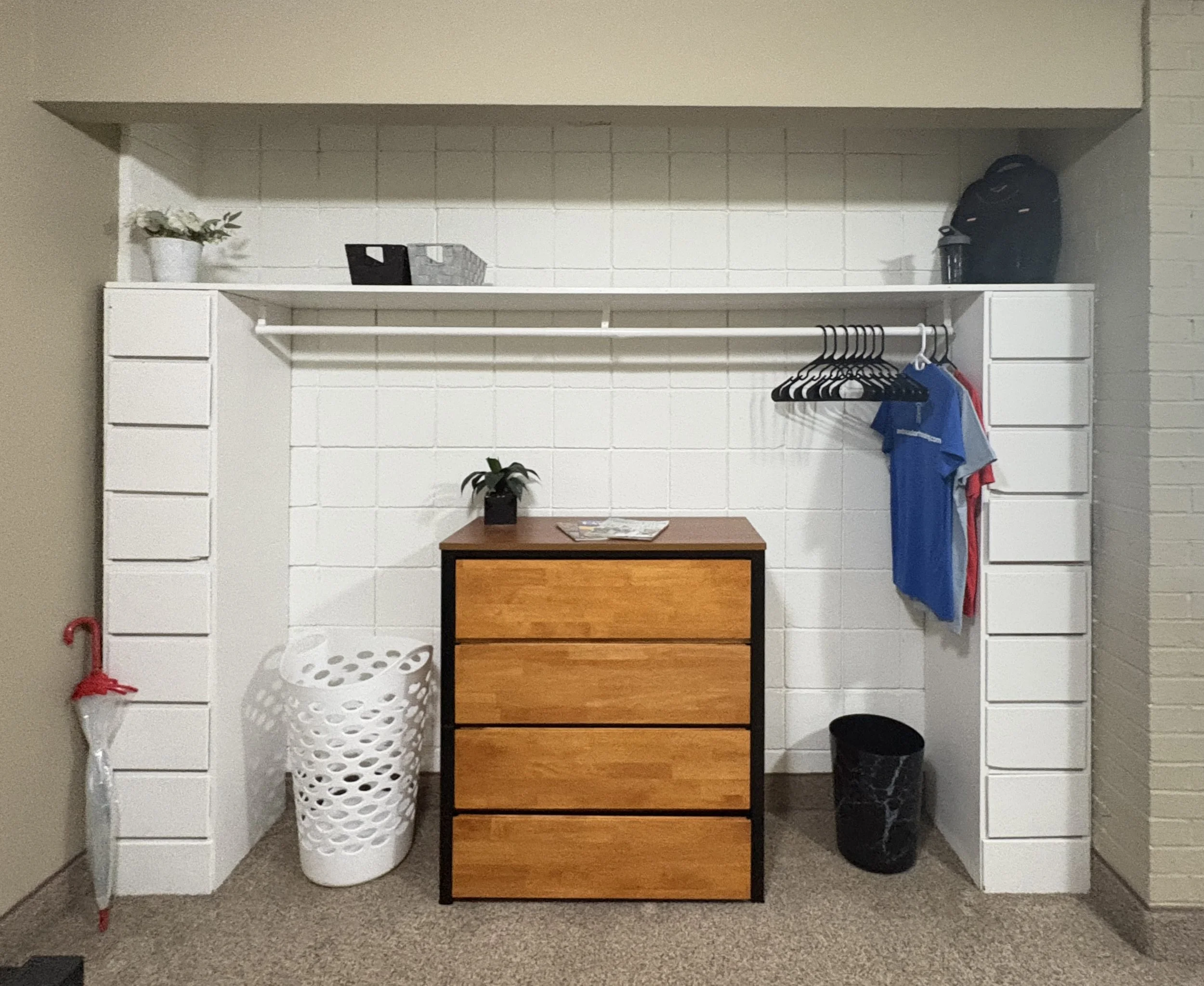 luxury private suite closet.jpeg