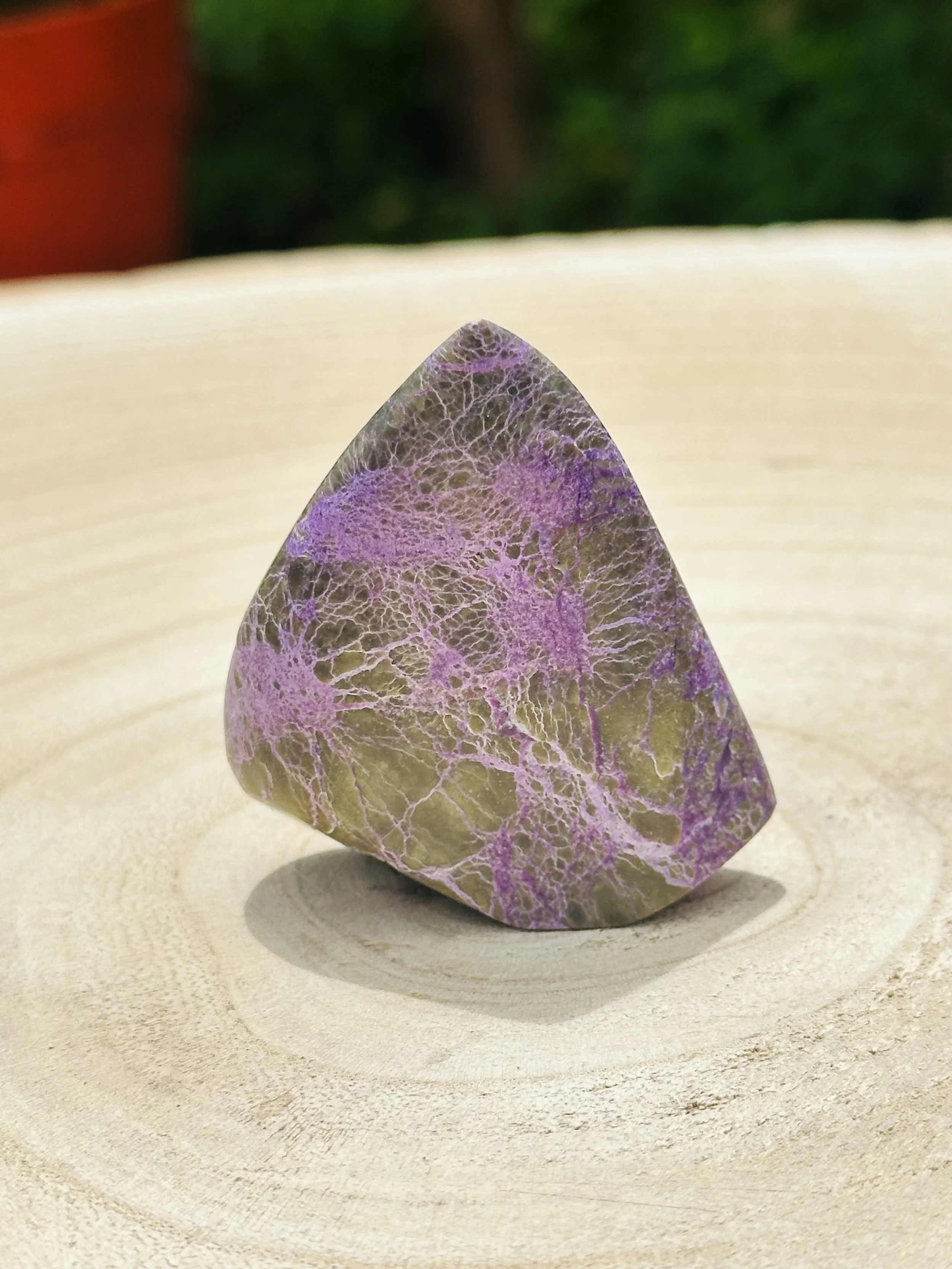 Material: Atlantisite
Series: Companion
Atlantisite is the trade name for an uncommon combination of Stichtite and Serpentine. A great meditation companion that links the heart to the third eye and crown.