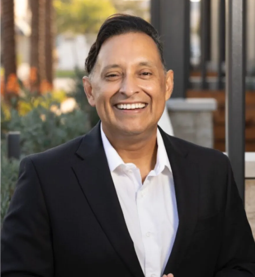 Leo Medrano, Mayor of Cypress