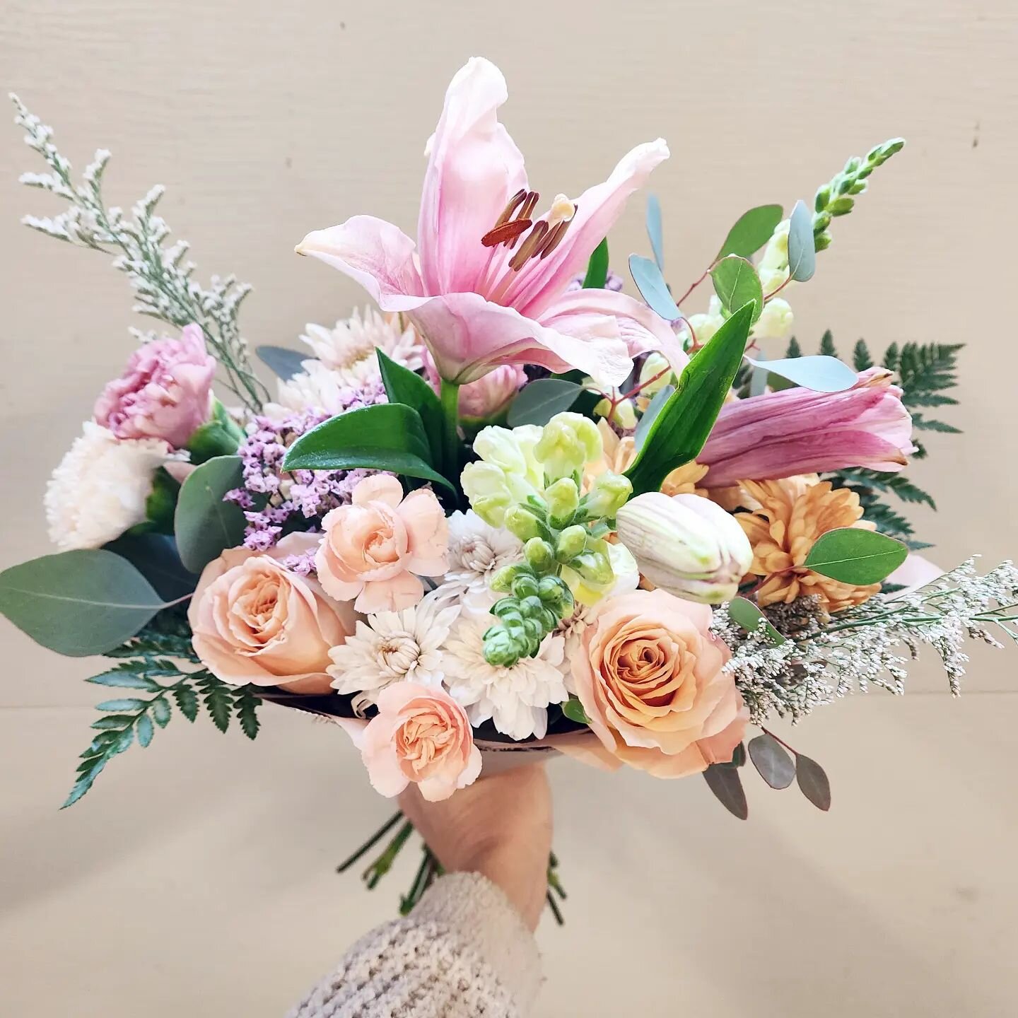 Special Mother's Day bouquets available this Sunday, May 7th at The Winery on 4th in downtown Hillsboro and next Saturday, May 13th at Helvetia Farm Market. DM to pre-order and make sure you get yours before they sell out! (Available for pick up only