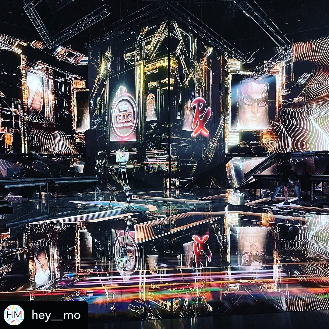 That stage tho 👀&hellip; 
#valorantchampions in Istanbul is looking pretty good out there! #concominc @riotgames 

#thetotalproductioncompany #productioncompany #concom_inc #production #remoteproductions #liveevents #livestream #broadcast #lighting 