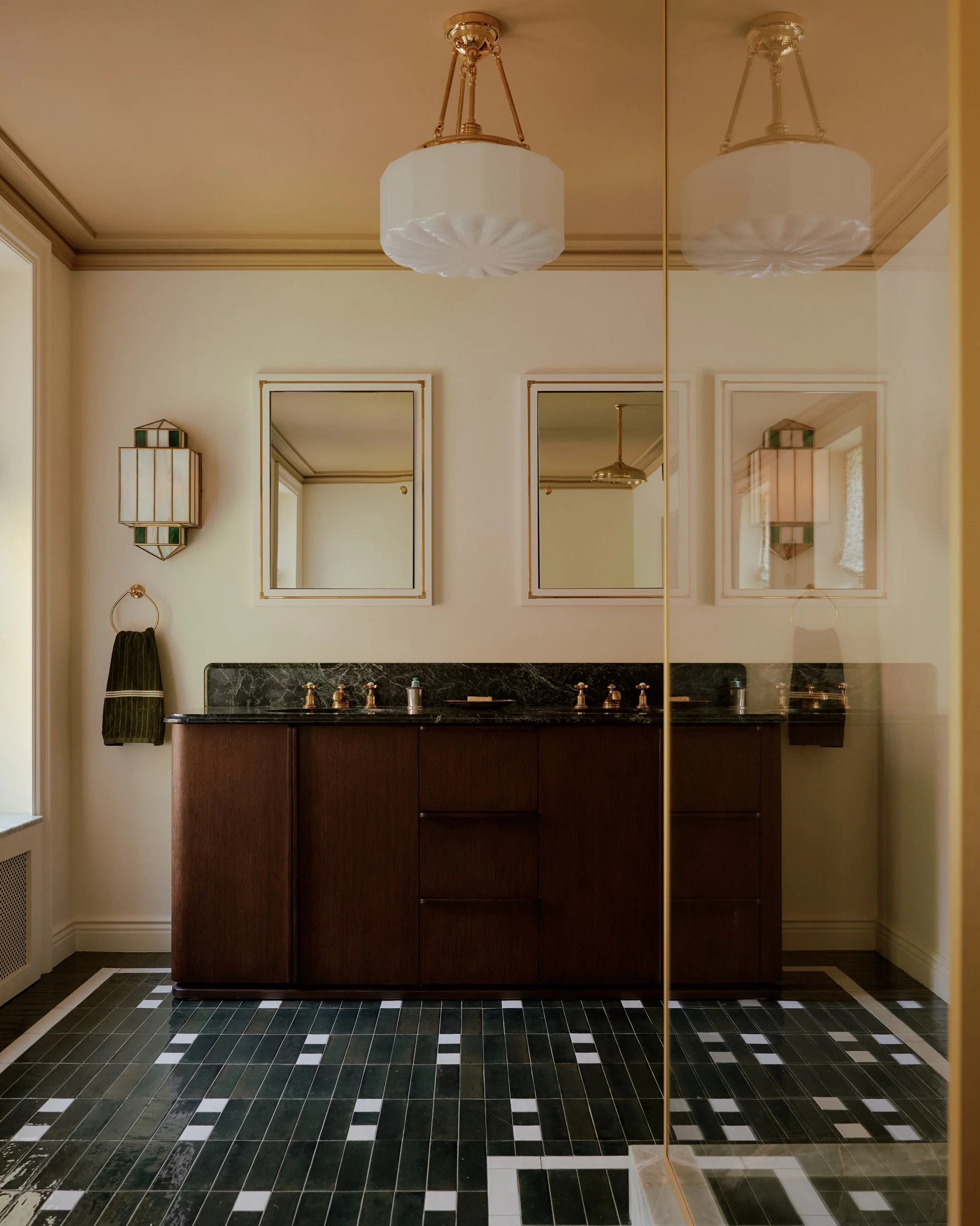 Bespoke Only Bergen St130999.jpg