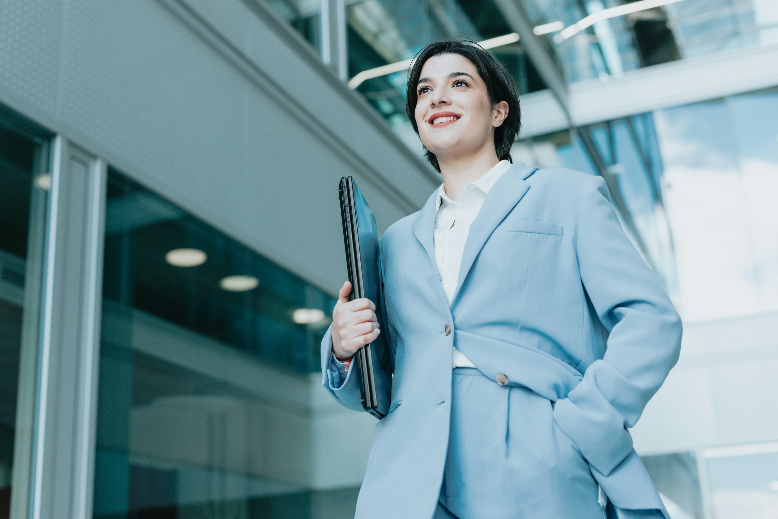 Leading in the Age of AI: The Human Skills That Will Define the Next Decade