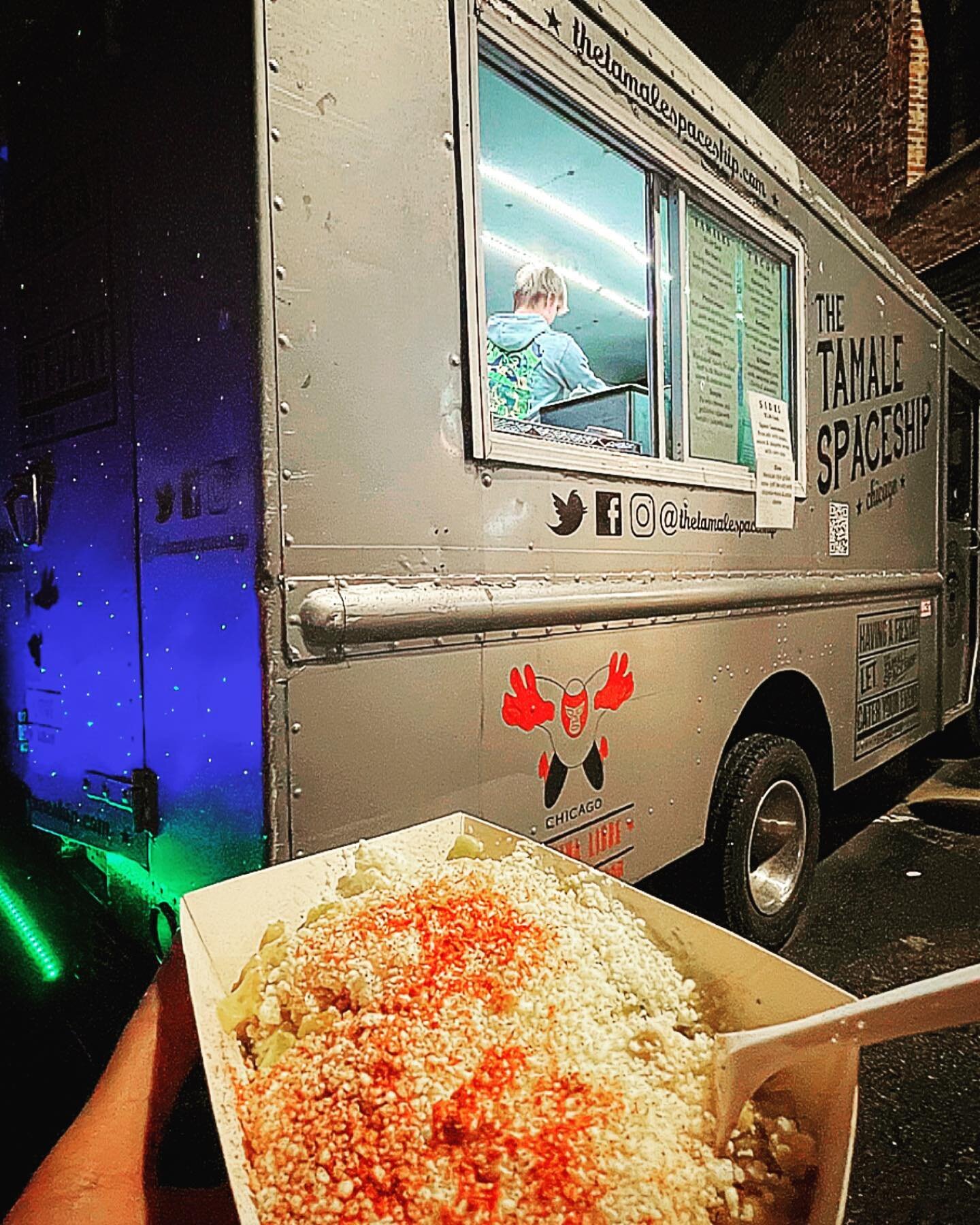 Thank you @platformstudioschicago for having us this past Friday! It was good vibes all the way! #chicagofoodie #chicagoartists #chicagoartscene #chicagofoodtruck #tamales #elote #quesocotija #streetcorn