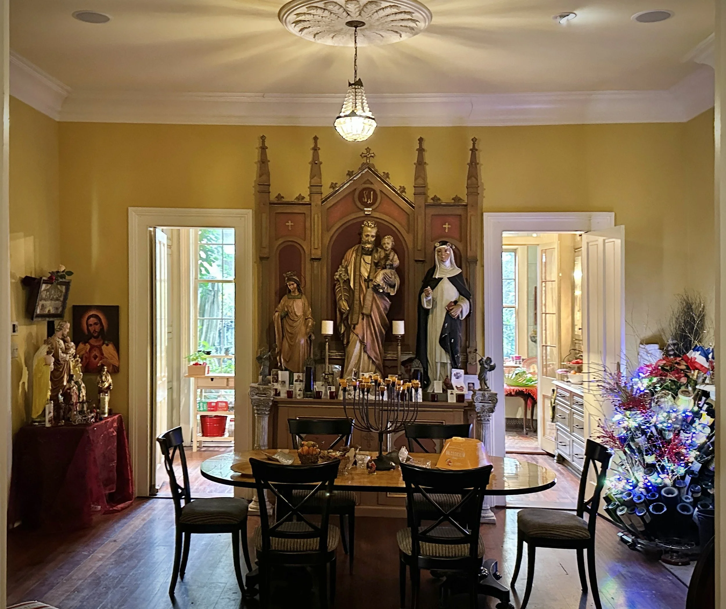 French Quarter Holiday Home Tour 2025