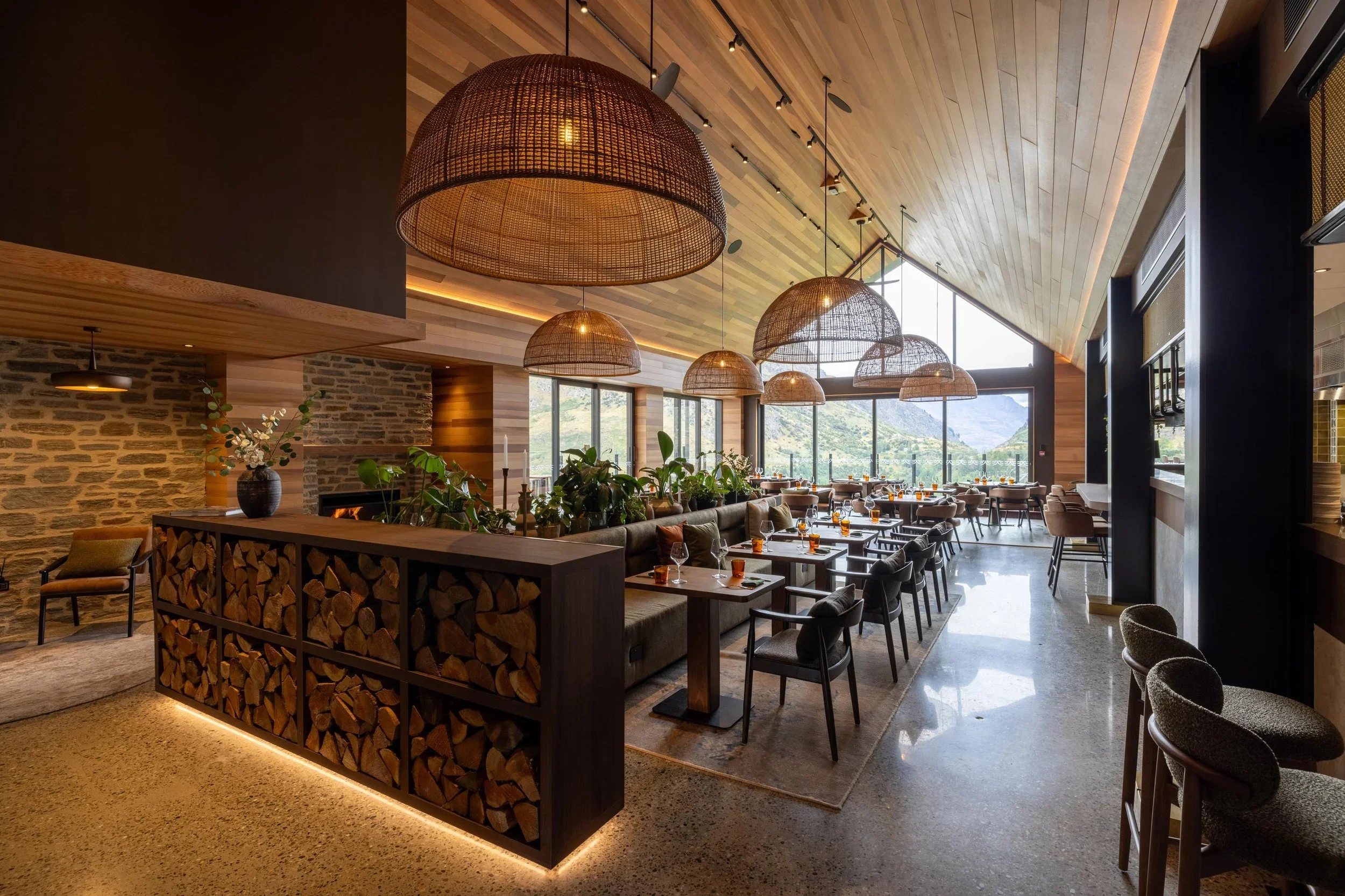  Elevation Restaurant and Bar at Coronet Ridge. 