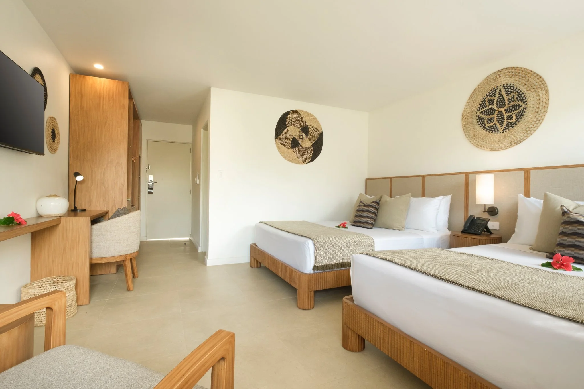 FGH Deluxe Twin Room (6).jpg
