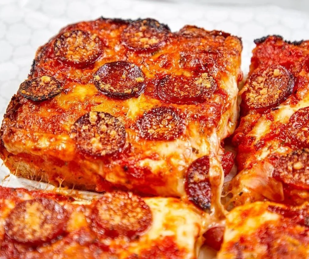 Gear up for The Big Game with @nonnaschicago Game Day Combo 🏈⁠
⁠
Feed four guests for $49, includes:⁠
- 1 Cheese or Pepperoni Sicilian Pizza⁠
- 2 Sandwiches (Meatball or Chicken Parm or 2 of the same)⁠
- 4 bags of chips⁠
- 4 Sea Salt Chocolate Chip 