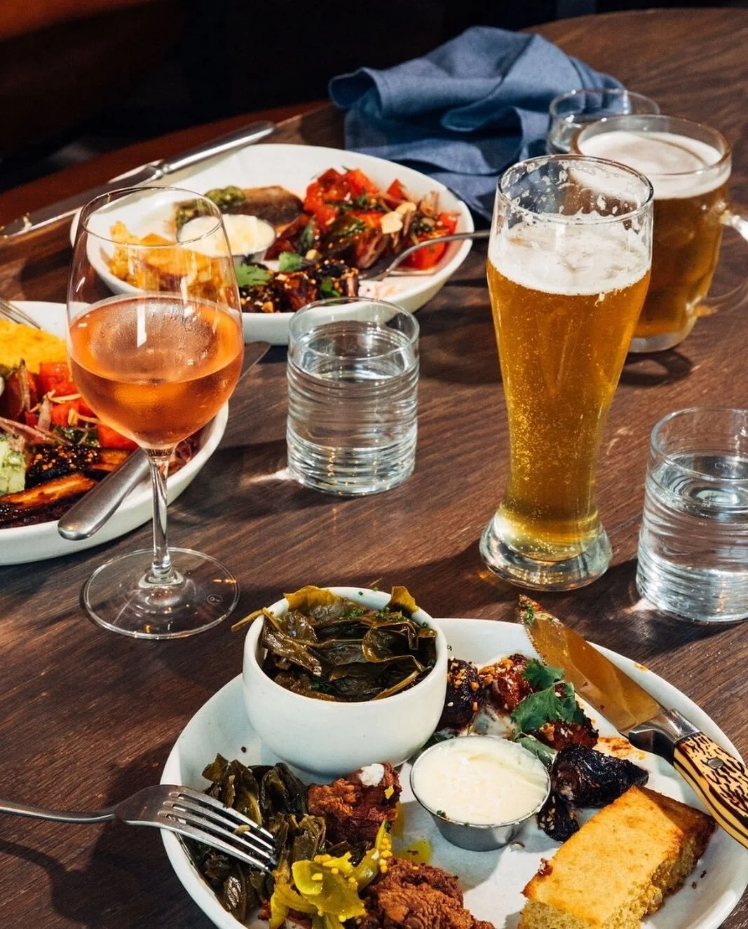 All your Friday lunchtime needs 🤤 Join @bullardtavernpdx for lunch every Monday - Friday from 11am-3pm!