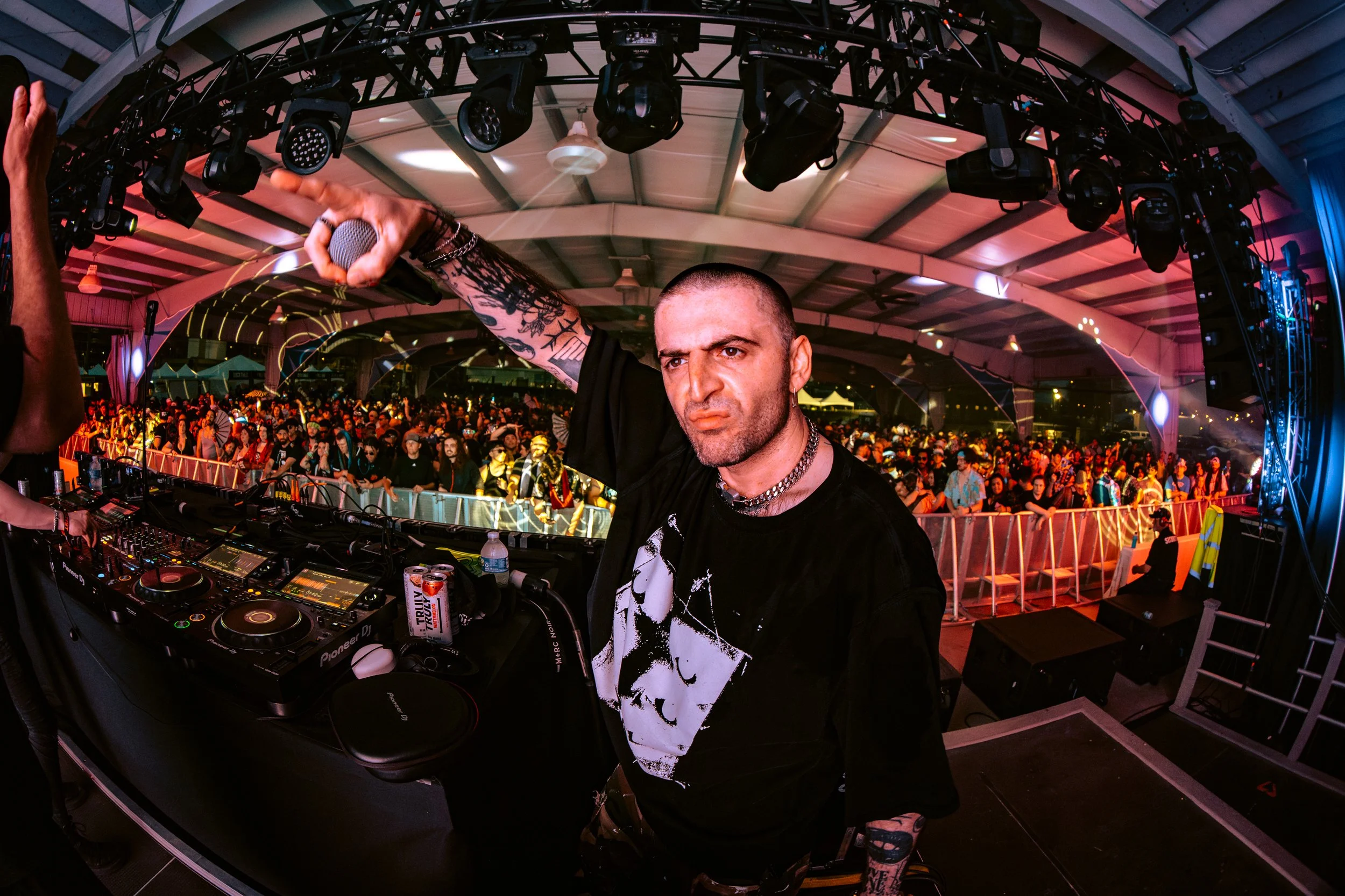 Habstrakt (Breakaway Another World)-26.jpg