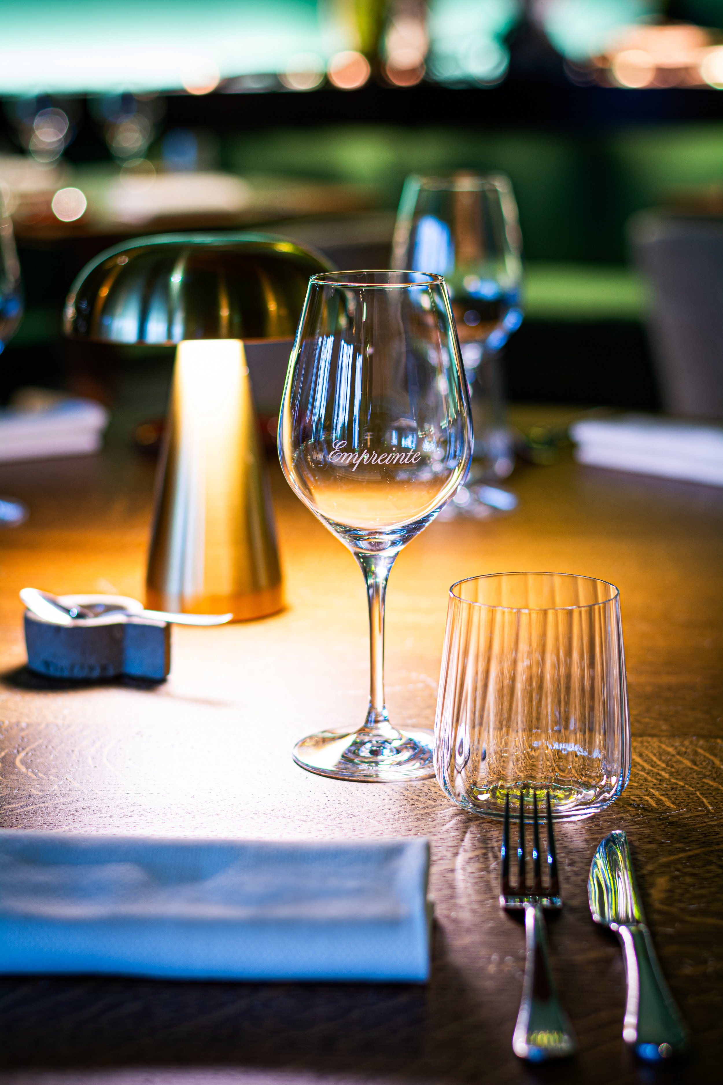 HôtelNapoléon · Empreinte - Table resto.jpg