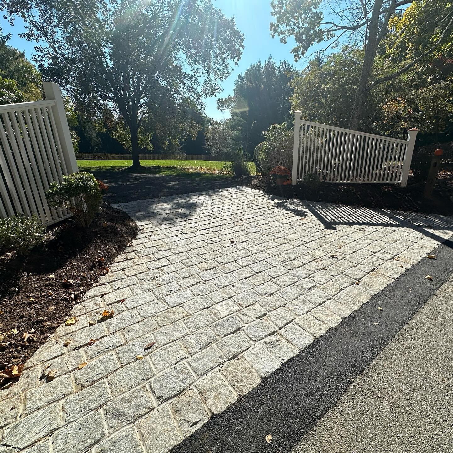 Experience the sophistication of our freshly installed belgian block driveway apron! 🚗✨ With a myriad of design options available, clients can choose the perfect style to complement their vision. Your dream driveway is just a design away. Let's craf