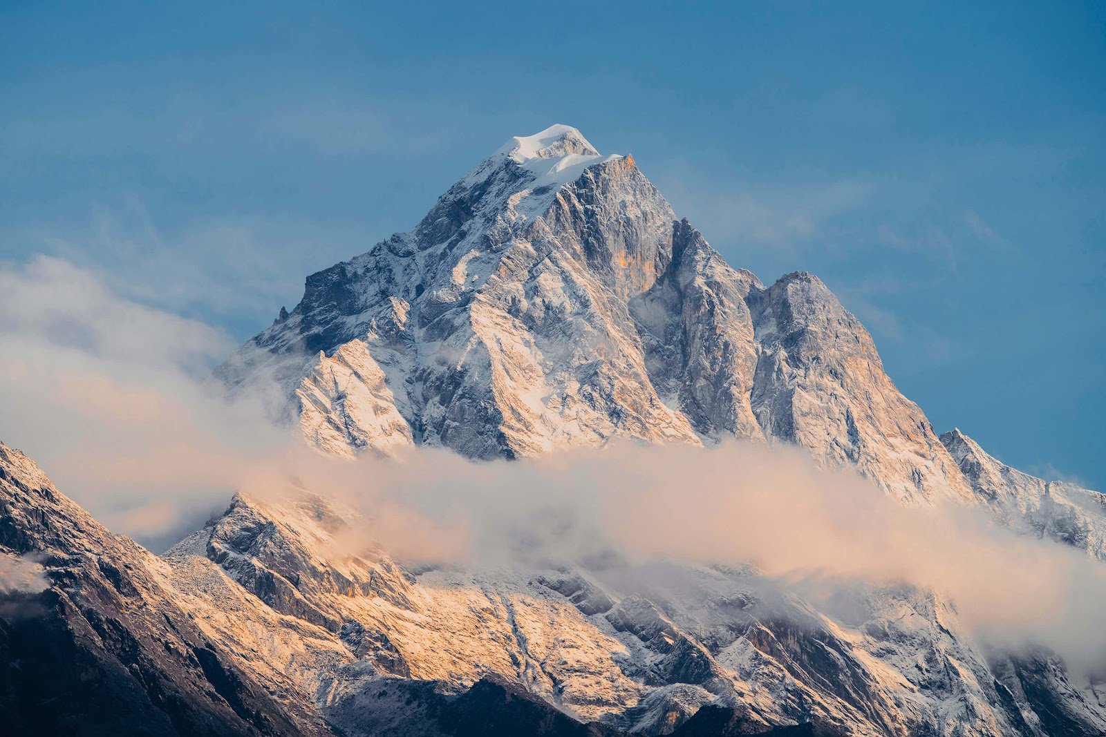 Hong Liu - "Nupla Himal नुप्ला हिमाल" - Acrylic Facemount - 67cm x 100cm - $1258