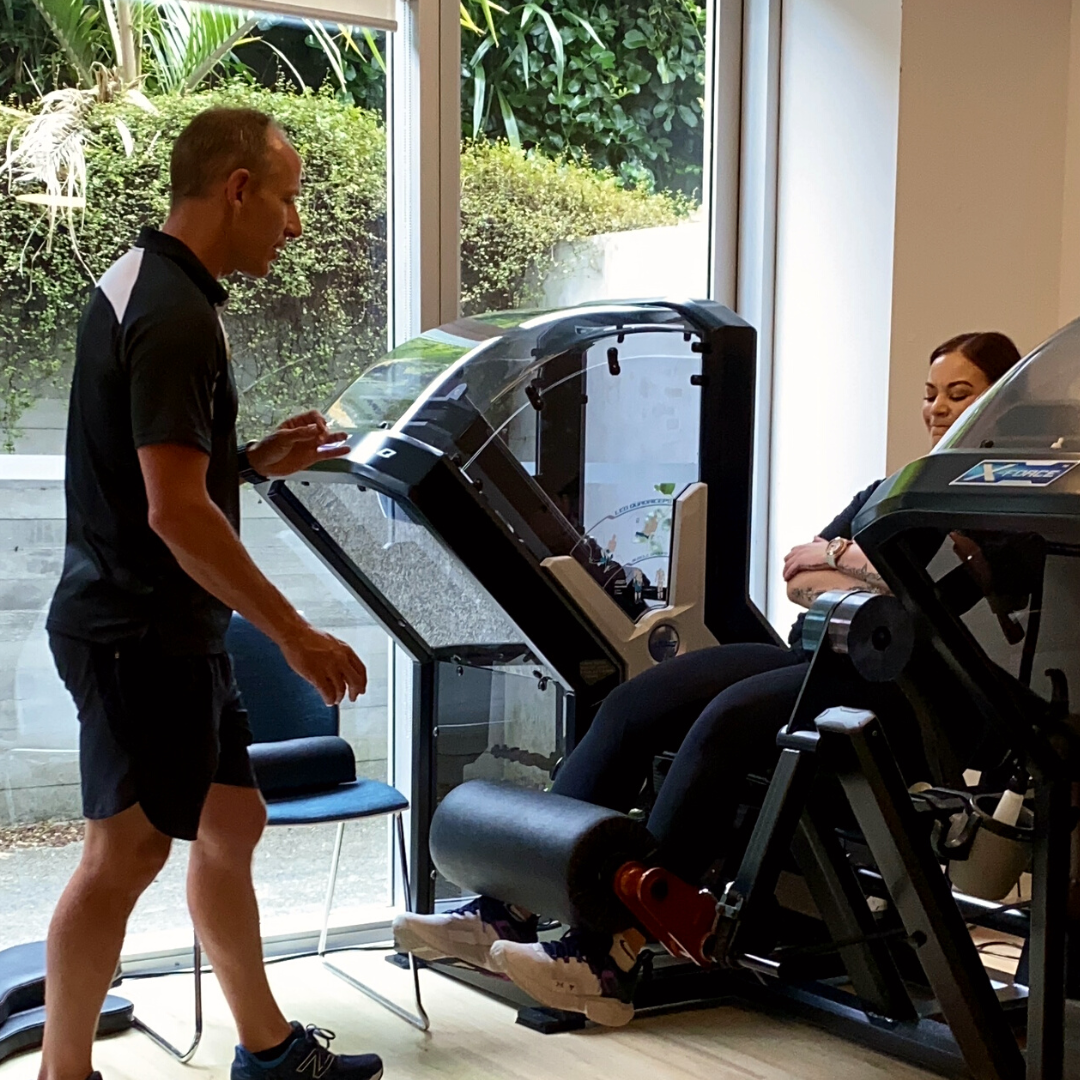 To train or not to train while injured?