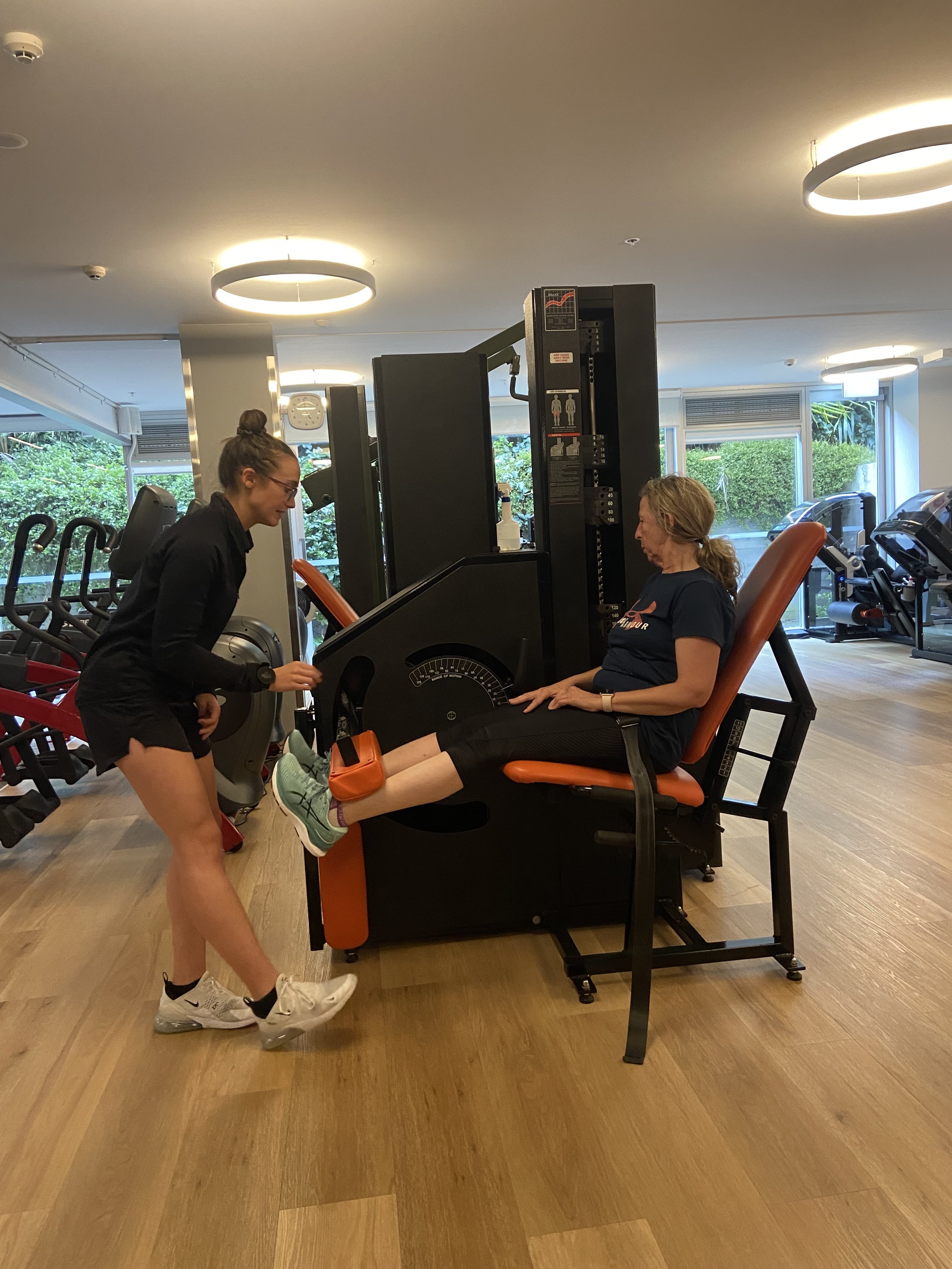 Training to Momentary Muscular Failure: Is It Dangerous? 