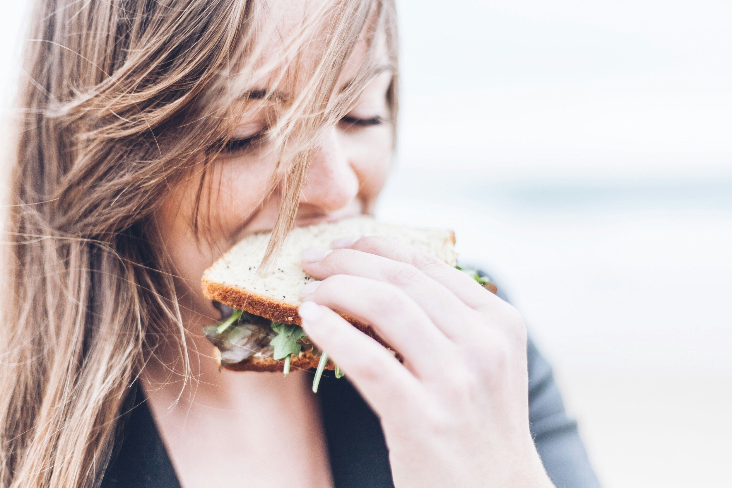 Why are people drawn to clean eating?
