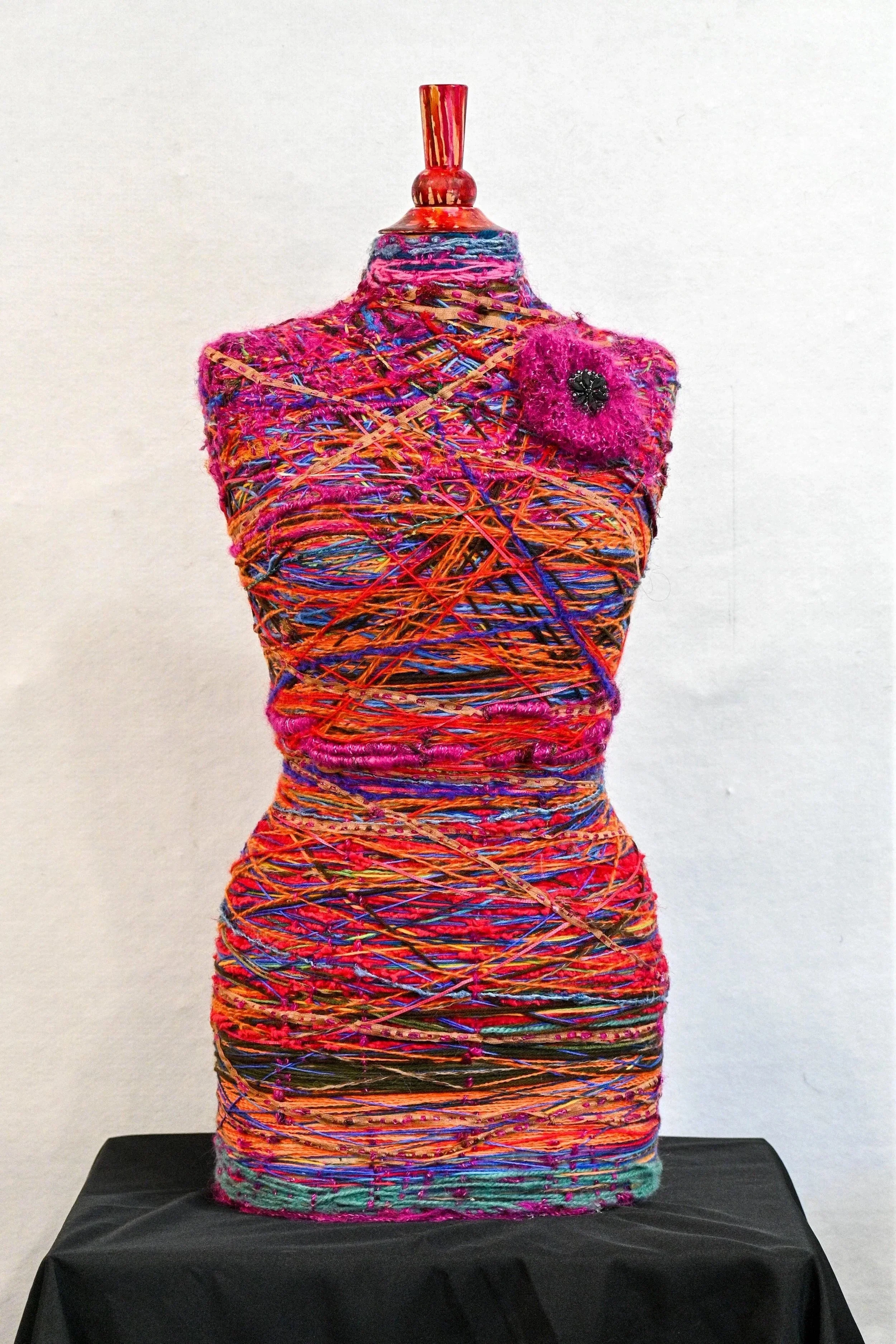 Laurie Bucher, Doris, yarn, 34x15x7"