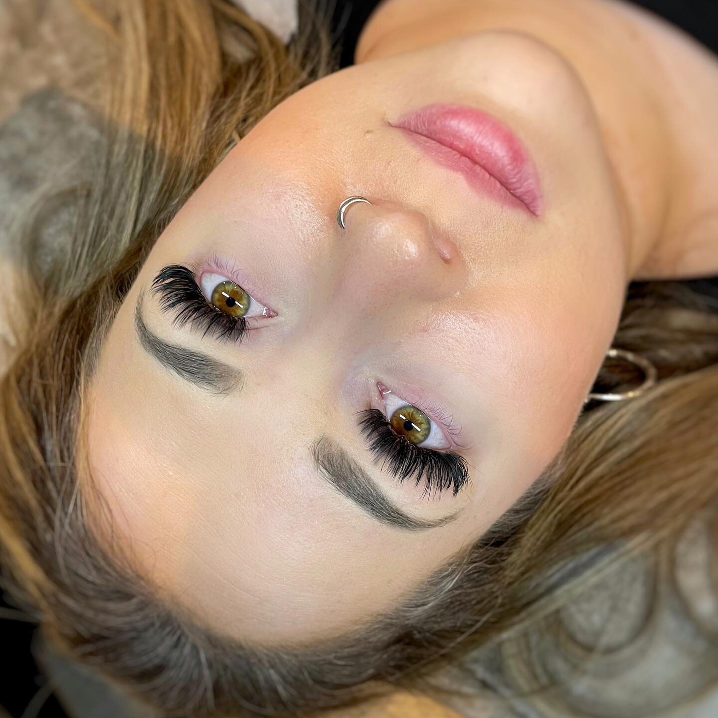 This is Katie one of my all time loyal clients showing off her beautiful Volume lashes. Katie is so sweet but the girl LOVES a good glam moment! 
If Katie is your inspo lash girl shoot me a DM and we can make it happen 
#lashes #volumelashes #tacom