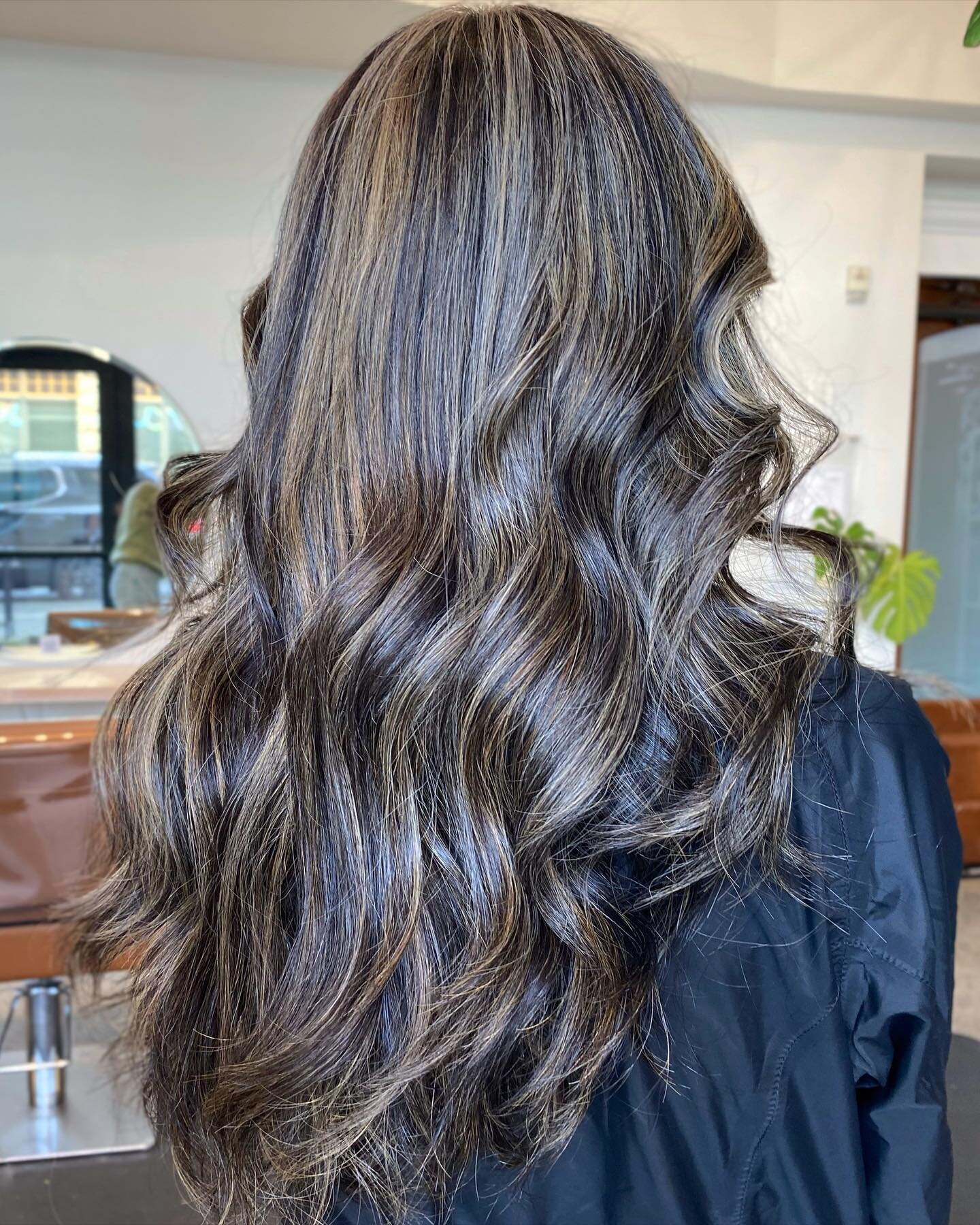 Y’all I can’t believe I’m doing Cheyenne’s hair! I watched her grow up with my little brother and now I’m doing her hair for prom 🥹🫶
We did a full highlight with a gloss! 
Can’t wait to see her prom pics 💕
#ta