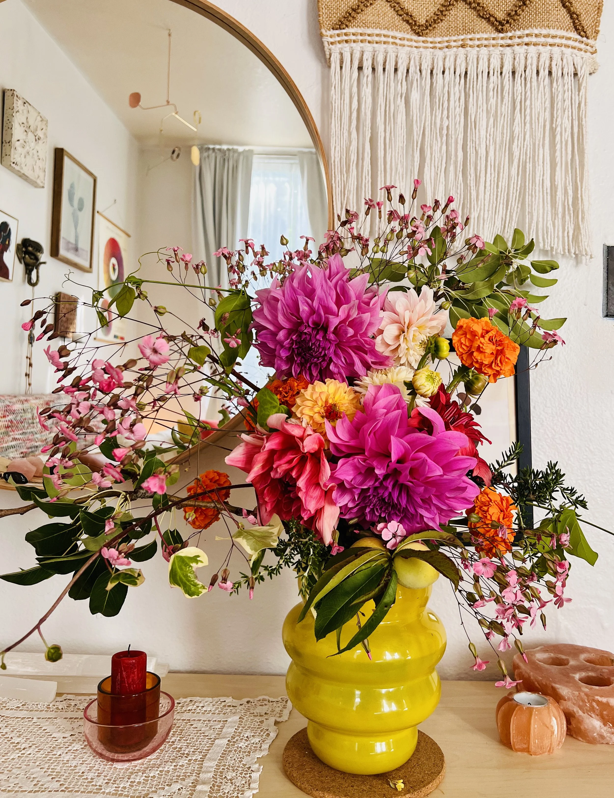 arrangement - dahlia darling