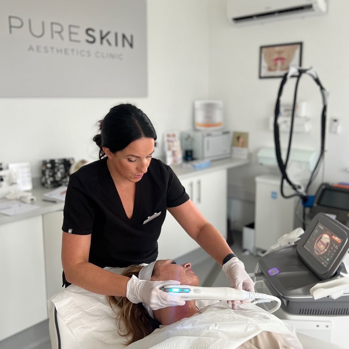 HIFU -Non Surgical Facelift in full action. This treatment with the Focus Dual (Lynton) is a pain free treatment, you may feel a warming sensation while the treatment is working, there is no downtime so this literally is the lunchtime Facial. Great R