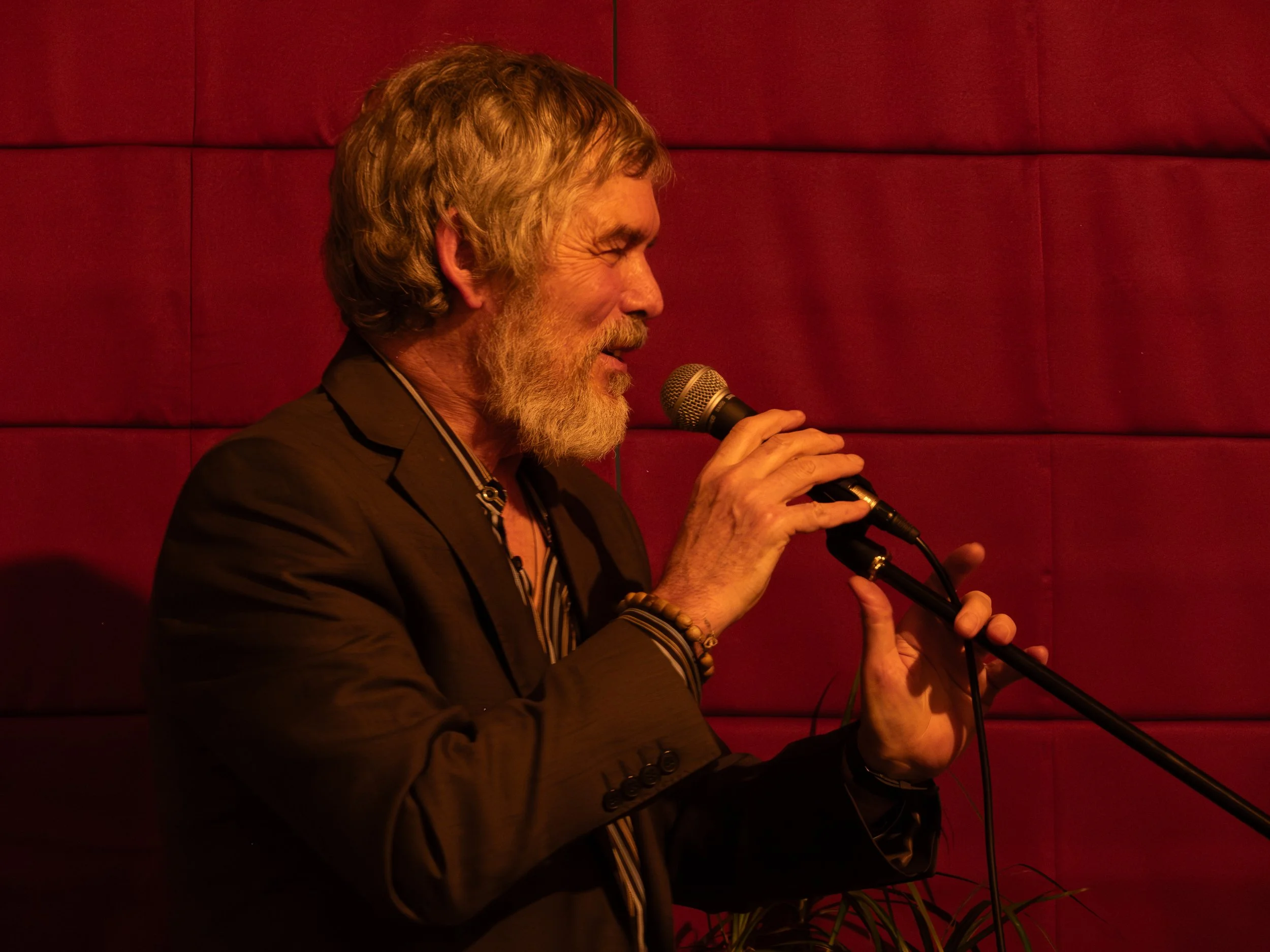 Between the Lines, poetry open mic
