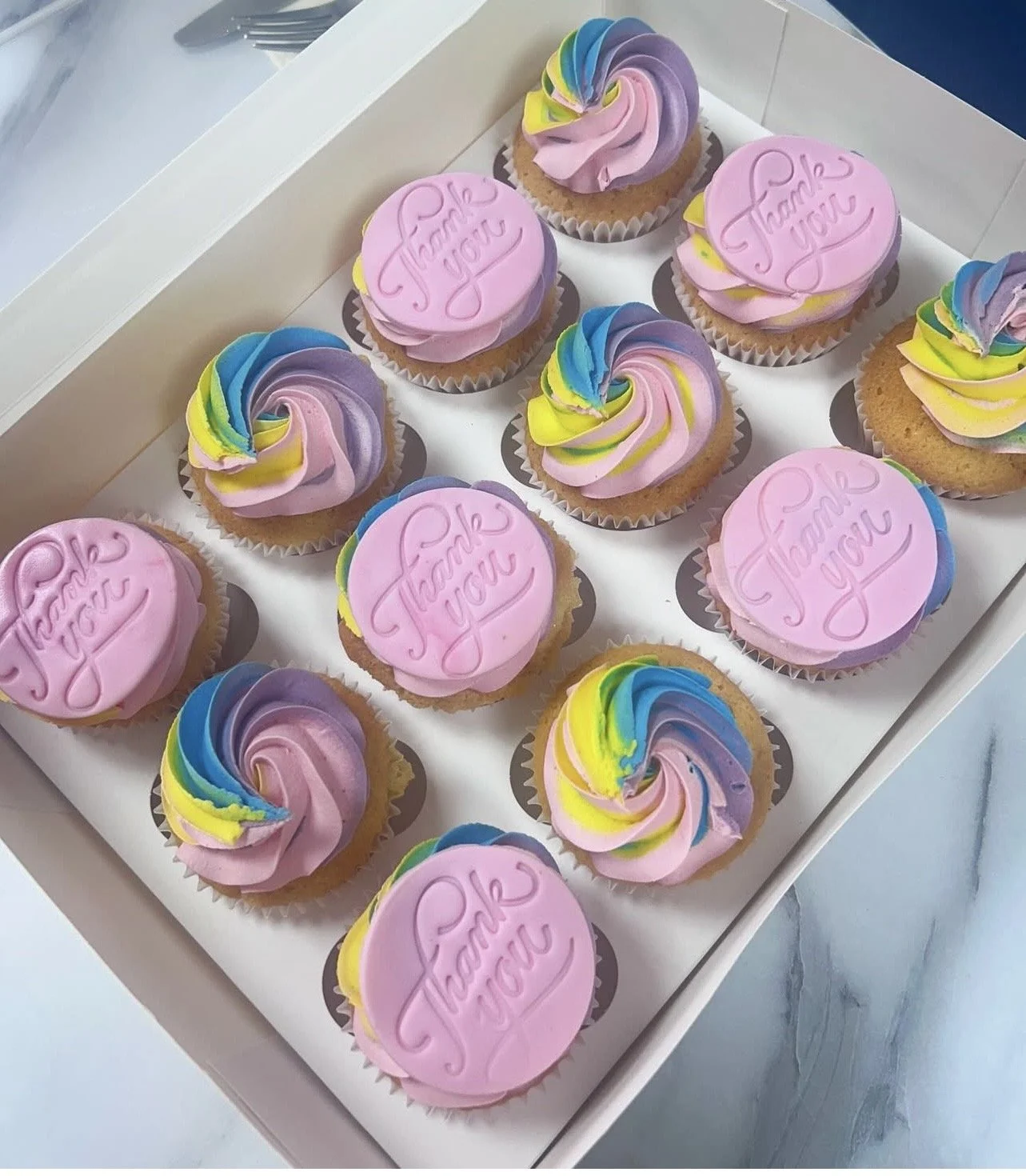rainbow cupcakes