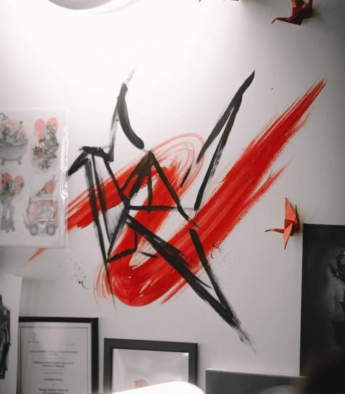 Why choose Young Cardinal ?

At Young Cardinal Tattoo, we care about more than just great tattoos,  we care about the experience that comes with them.

From the moment you walk in, you&rsquo;re met with a studio built on:
✨ Respect for you and your i