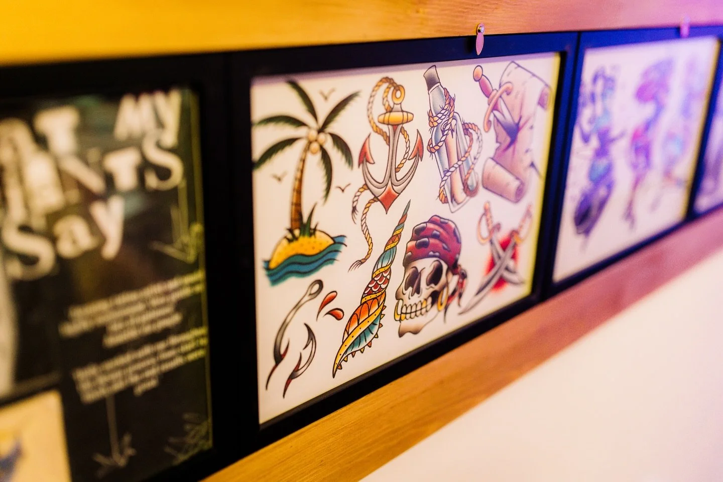 Monday mood: new week, new walls, new tattoos 🖤

Fresh flash just landed at Young Cardinal, come have a nose, pick your favourite. 
Doors open, kettle on, needles ready ✨

#derbytattoo #midlandstattoo #flash #tattoos