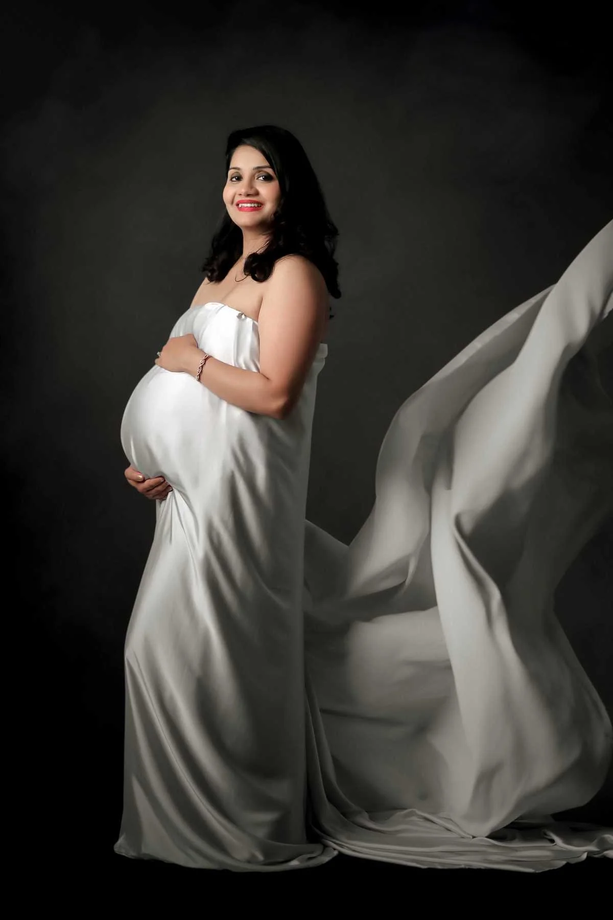 maternity-photography-services.jpg