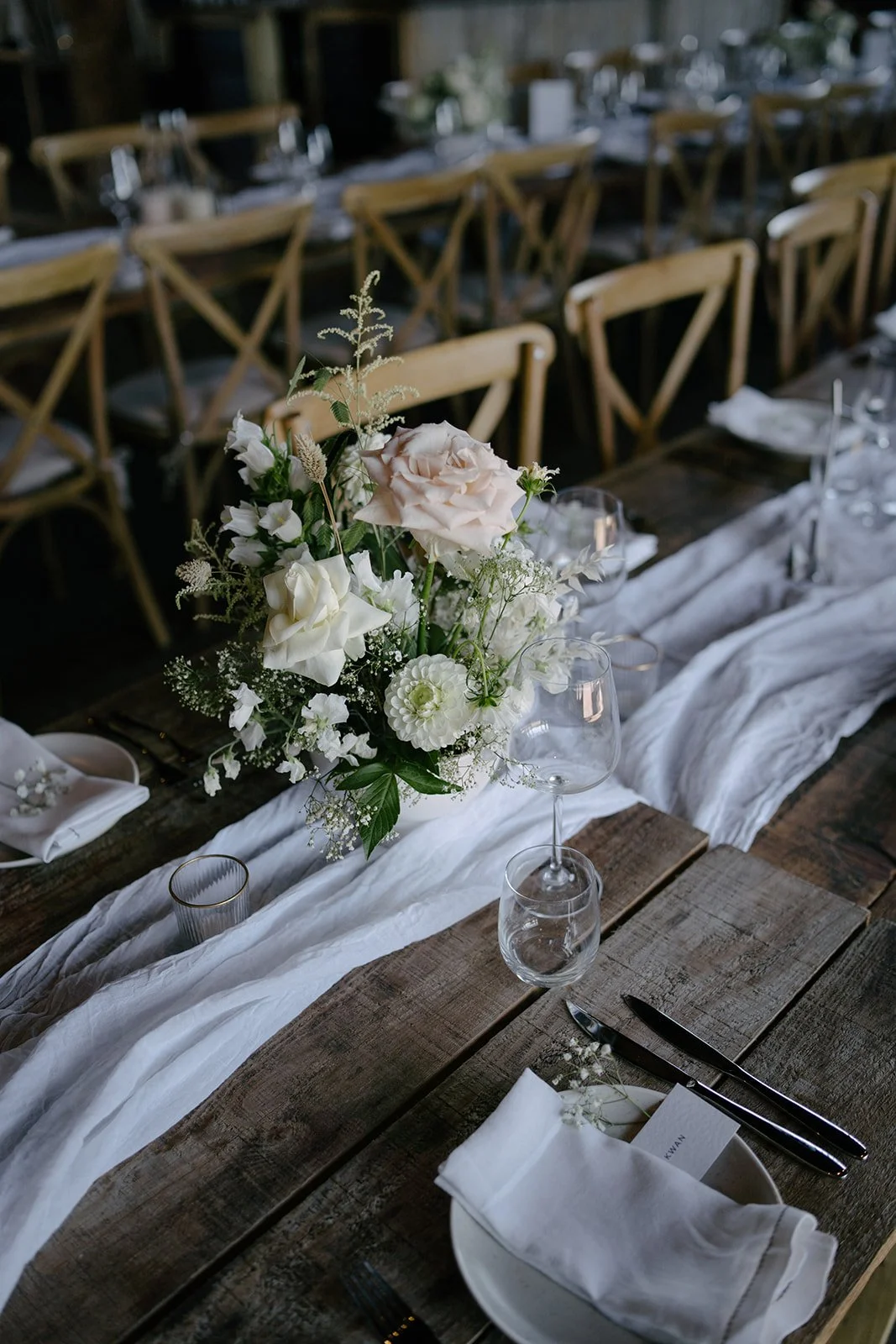 elmley-wedding-table-flowers-kent.jpg