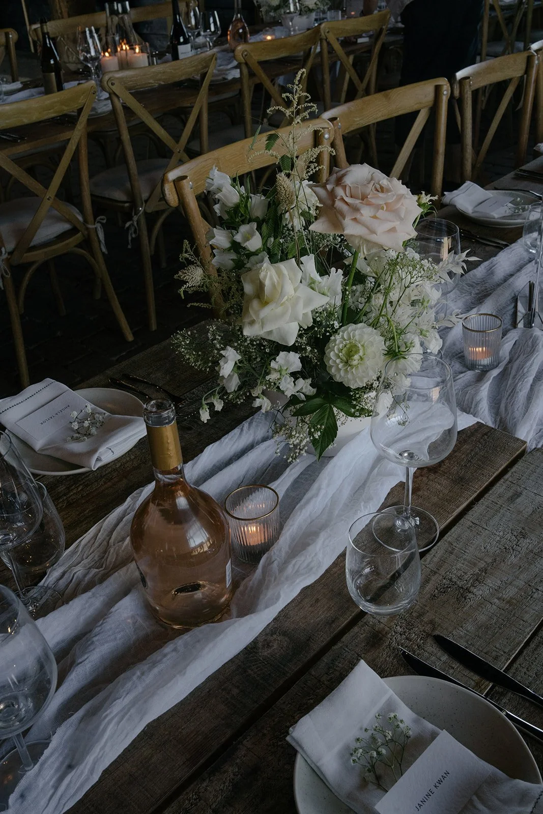 elmley-wedding-table-flowers-kent-decoration.jpg
