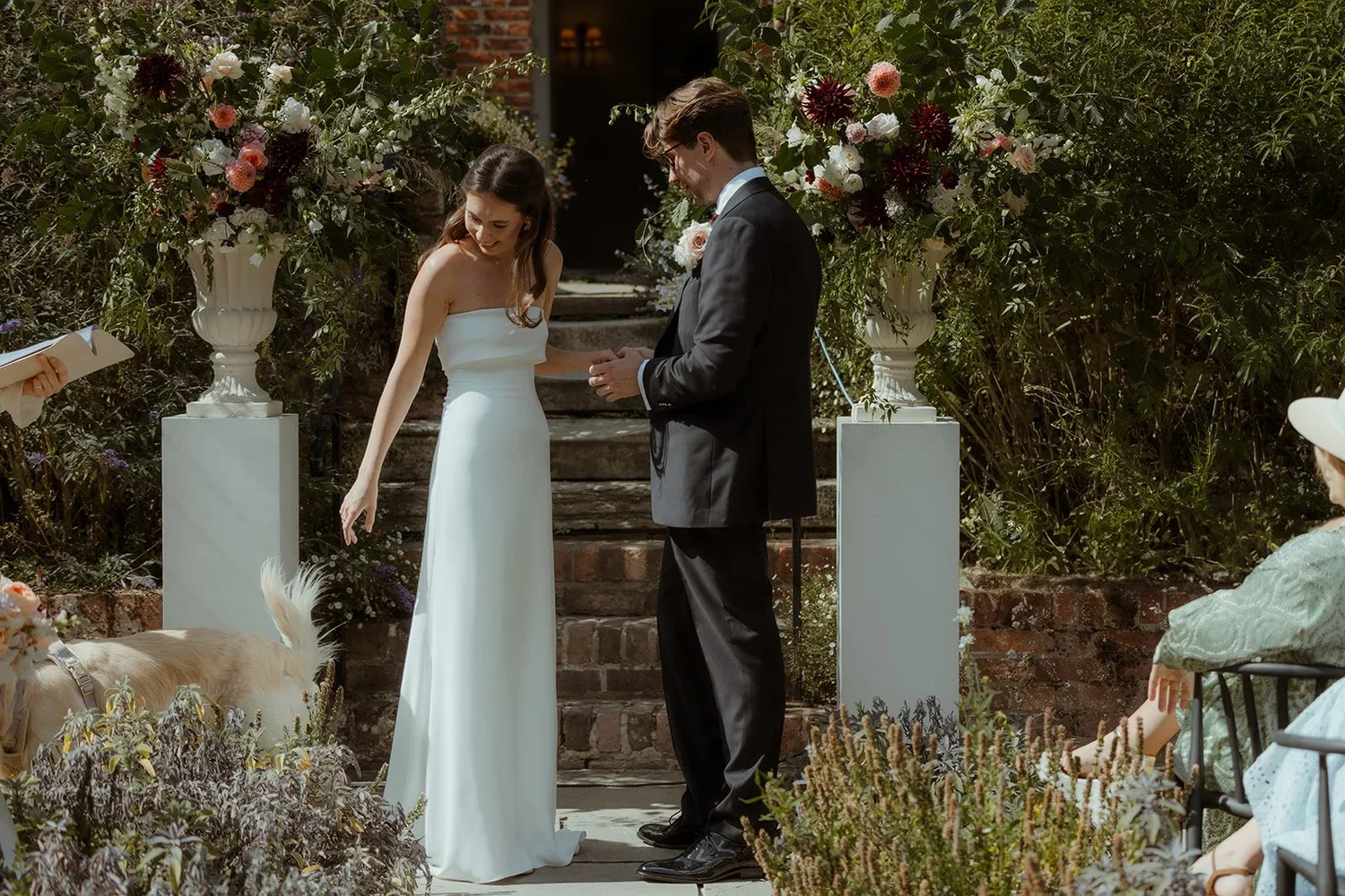 Updown-farmhouse-wedding-flowers-plinths.webp